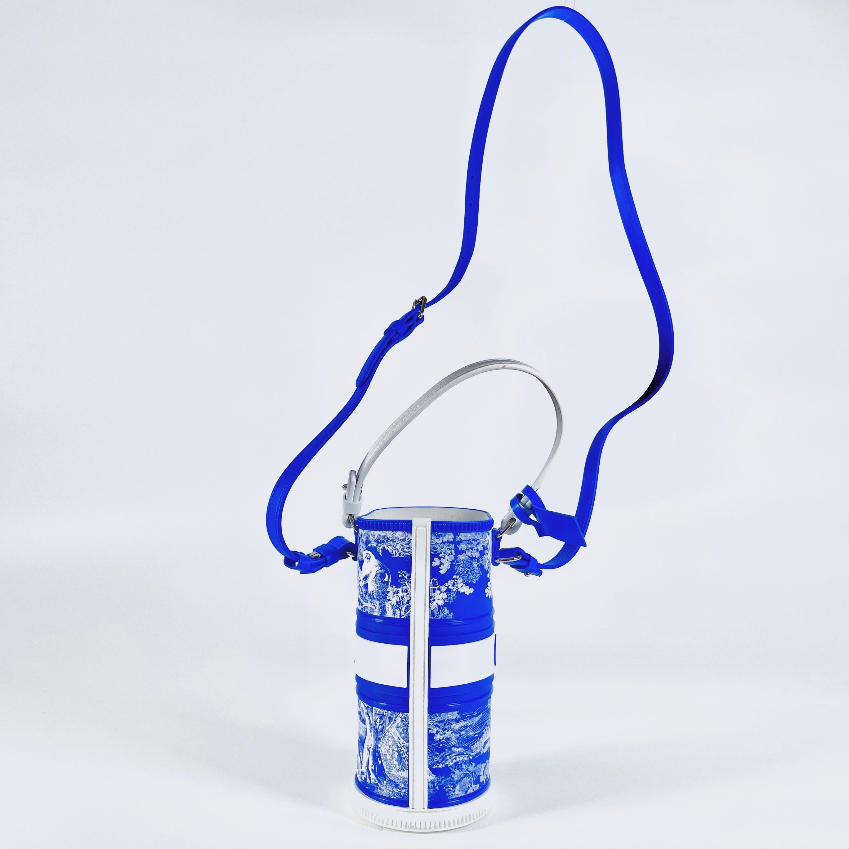2604 secondhand CD 2Way Bottle holder