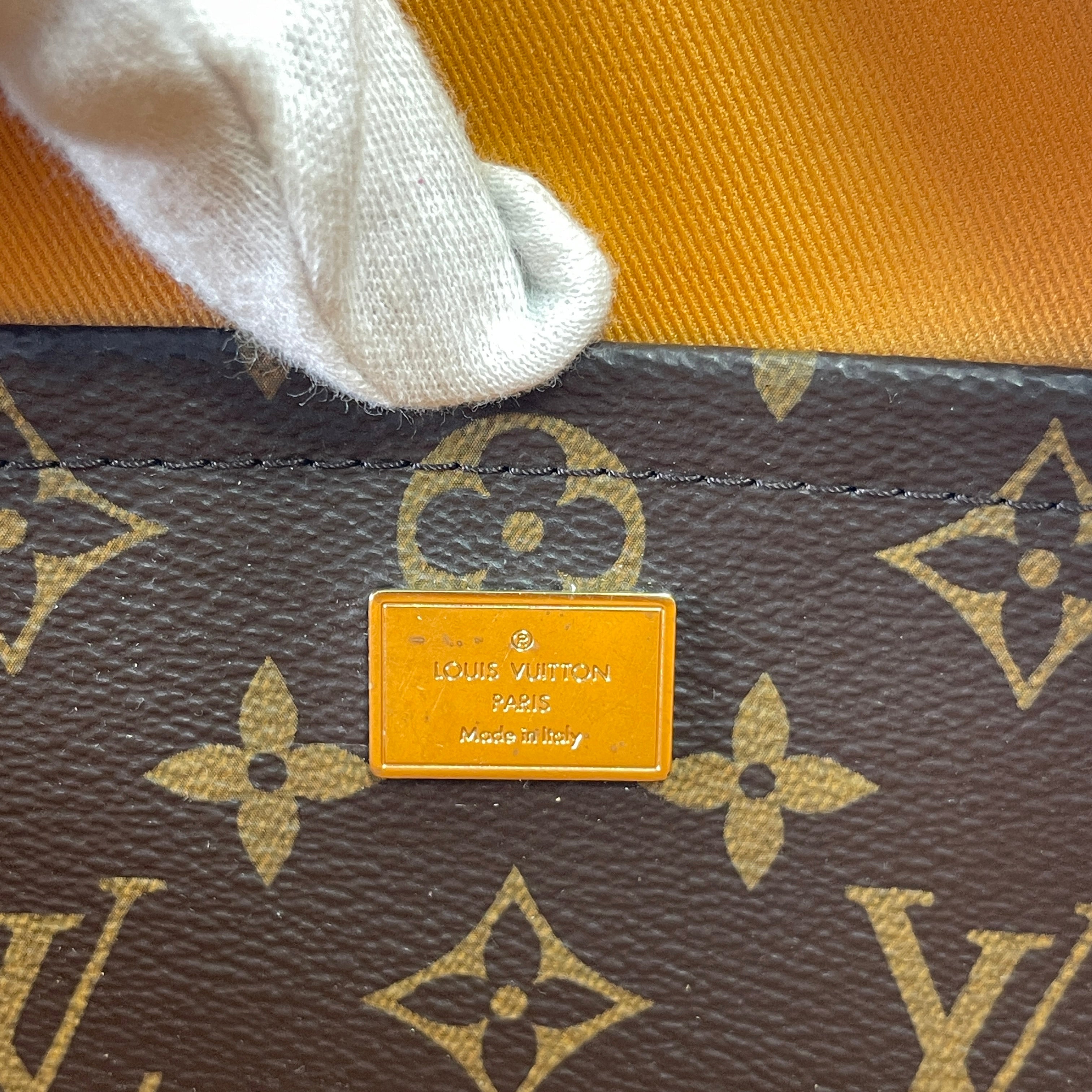 2606 secondhand LV Monogram M54390 patent bronze PL4147 fastener shoulder strap