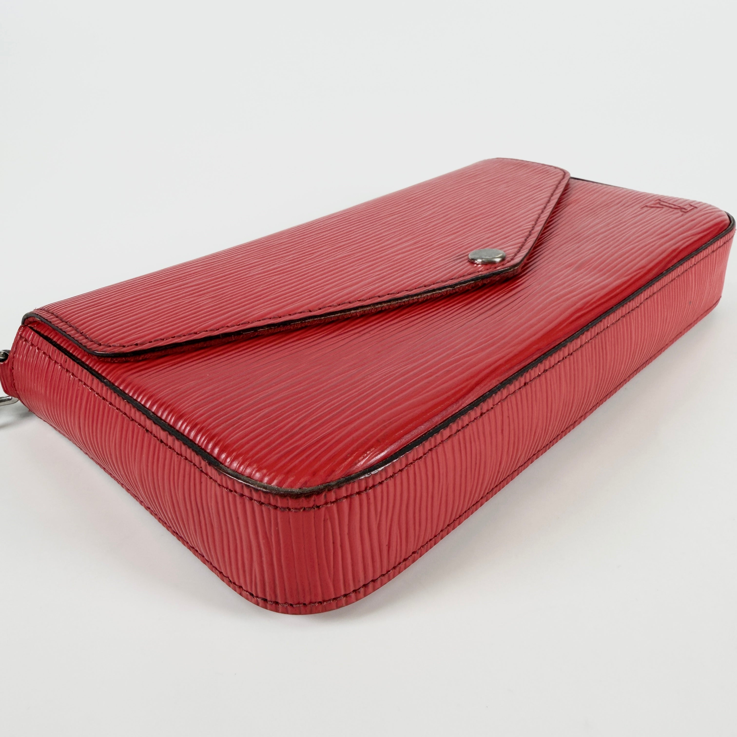 2605 secondhand LV bag / others Pochette Felicie Epi