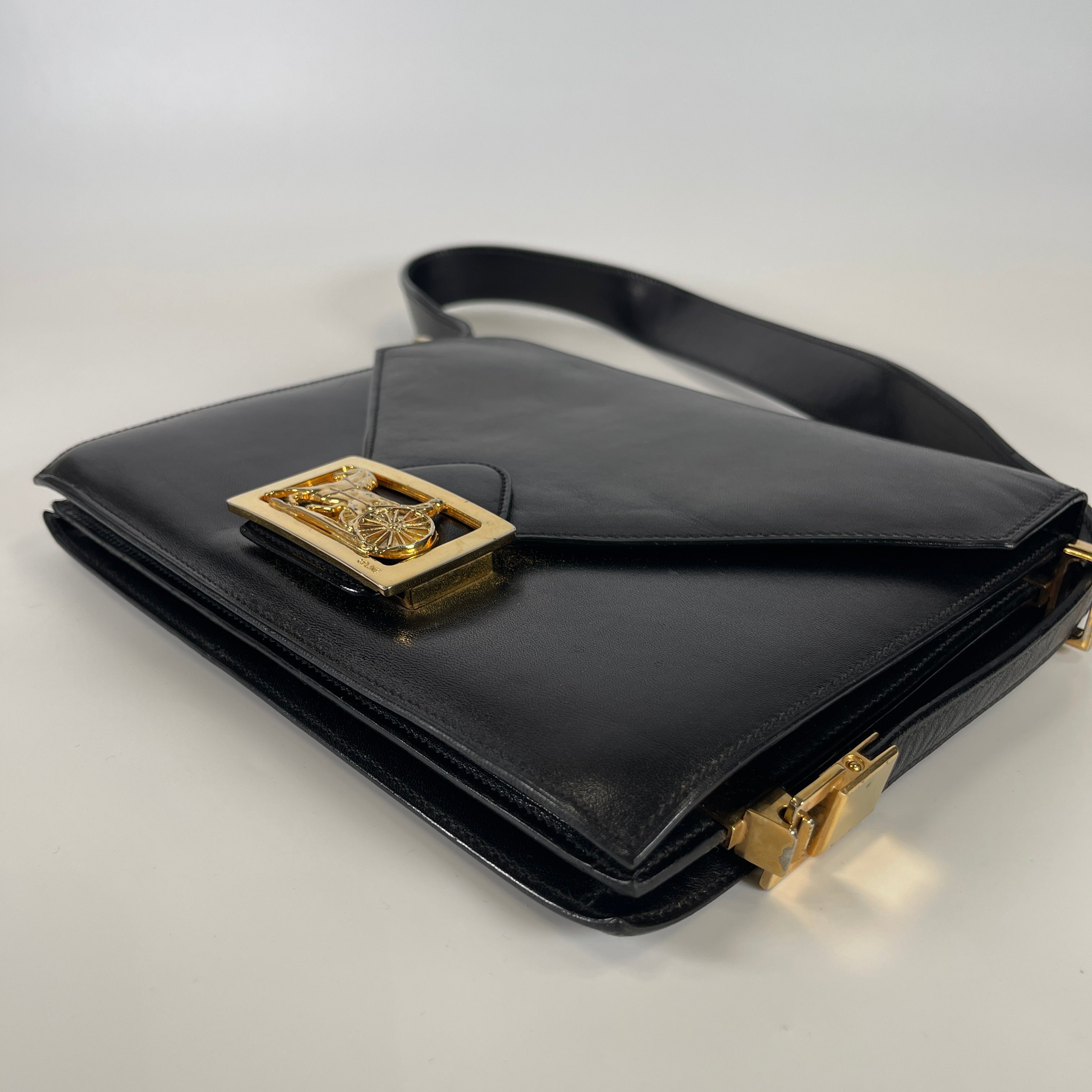 2606 secondhand CELINE Shoulder bag