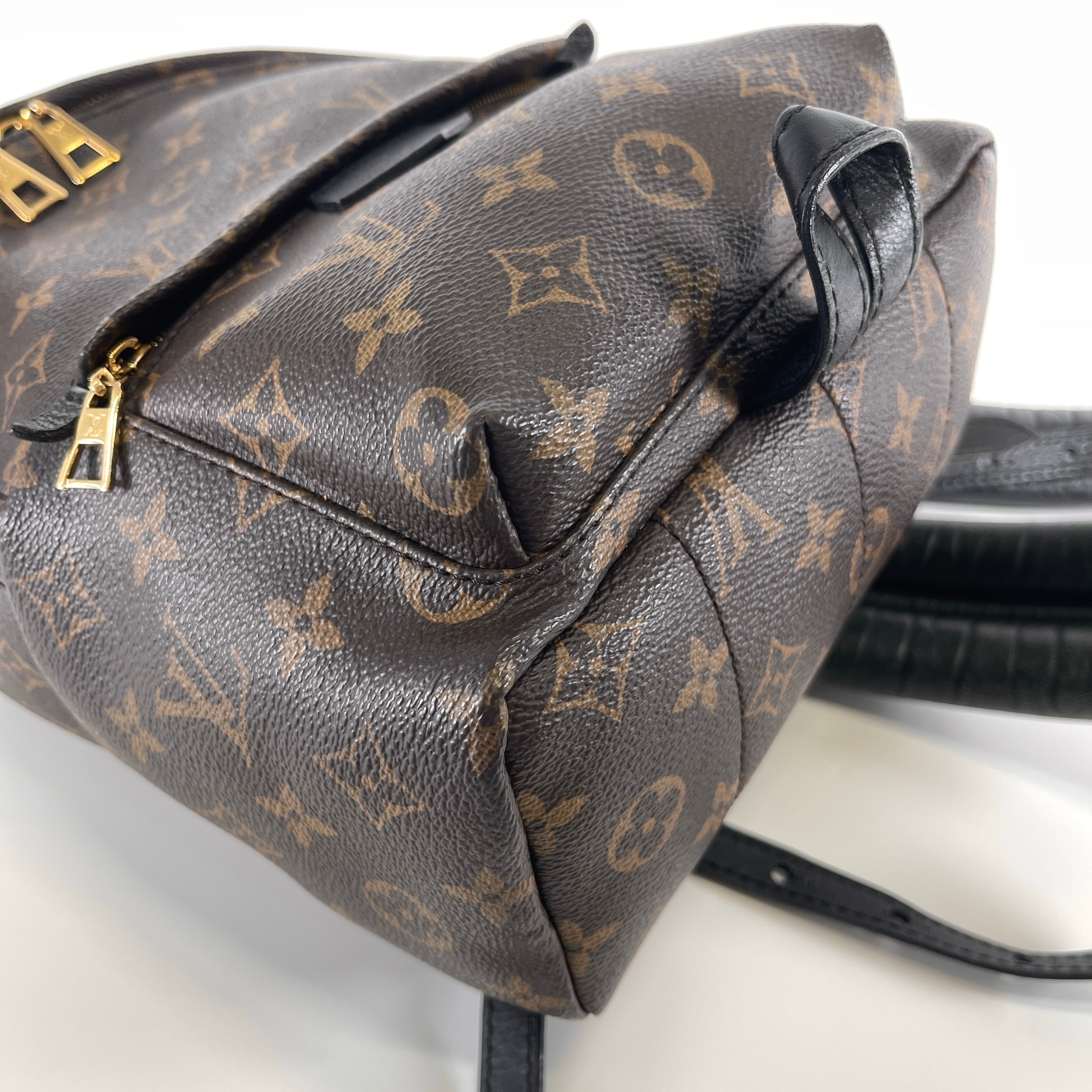 2605 secondhand LV Palm Springs backpack PM M44871/ Monogram B Rank