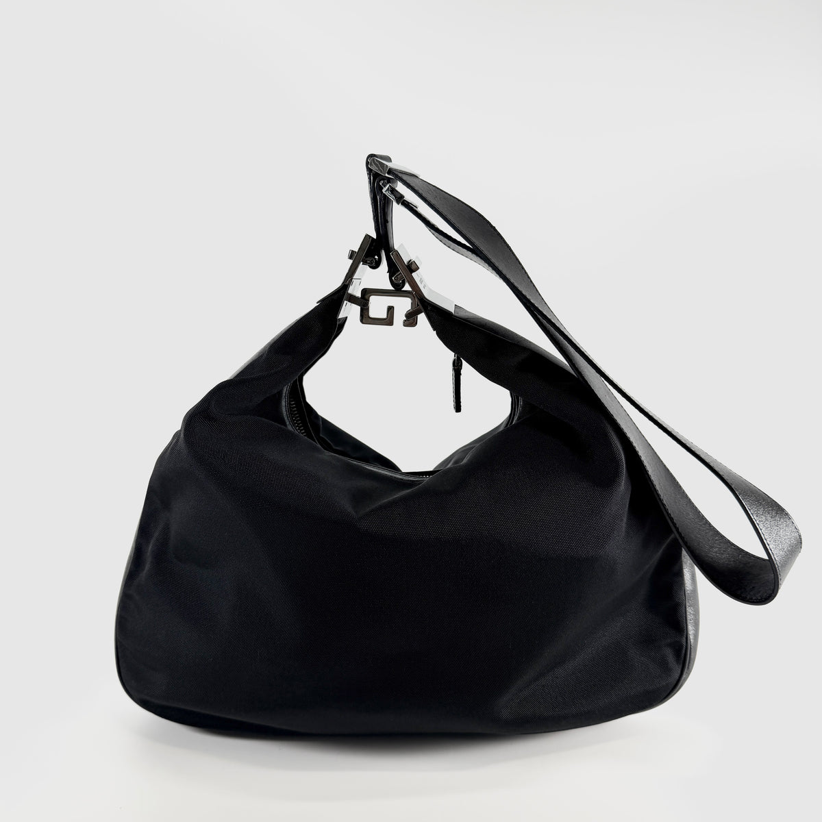 2607 secondhand GUCCI Shoulder bag