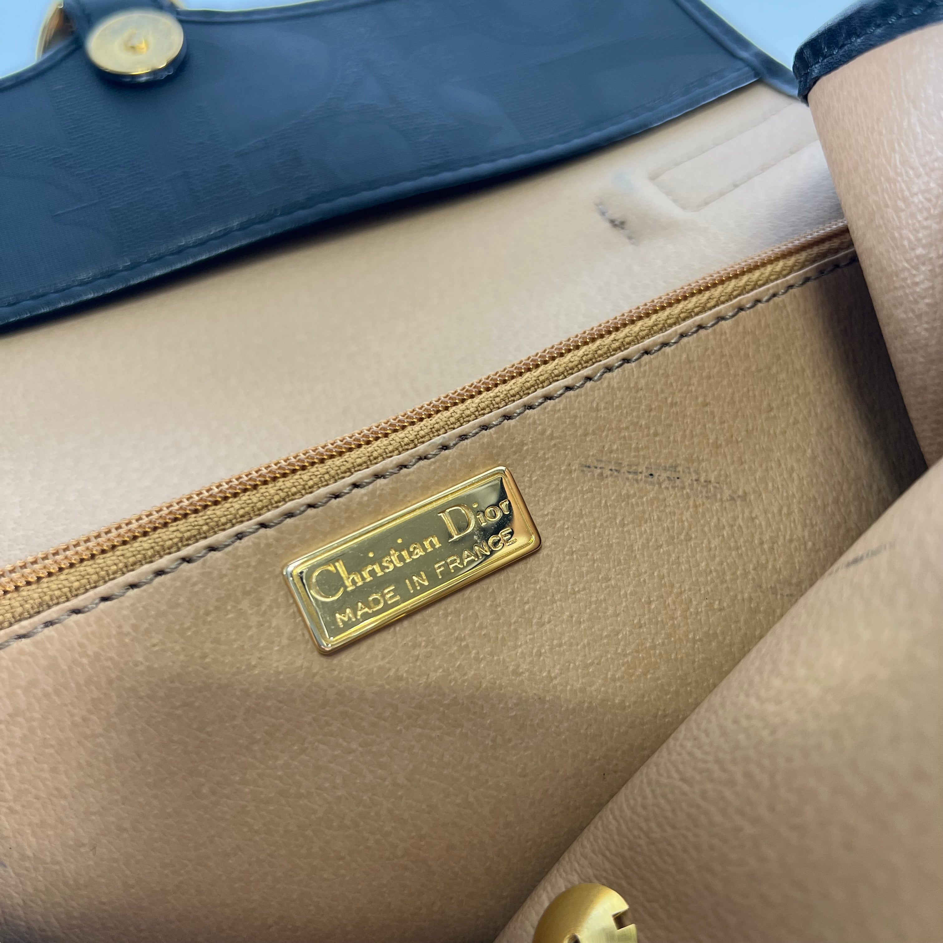 2605 secondhand CD 2Way bag
