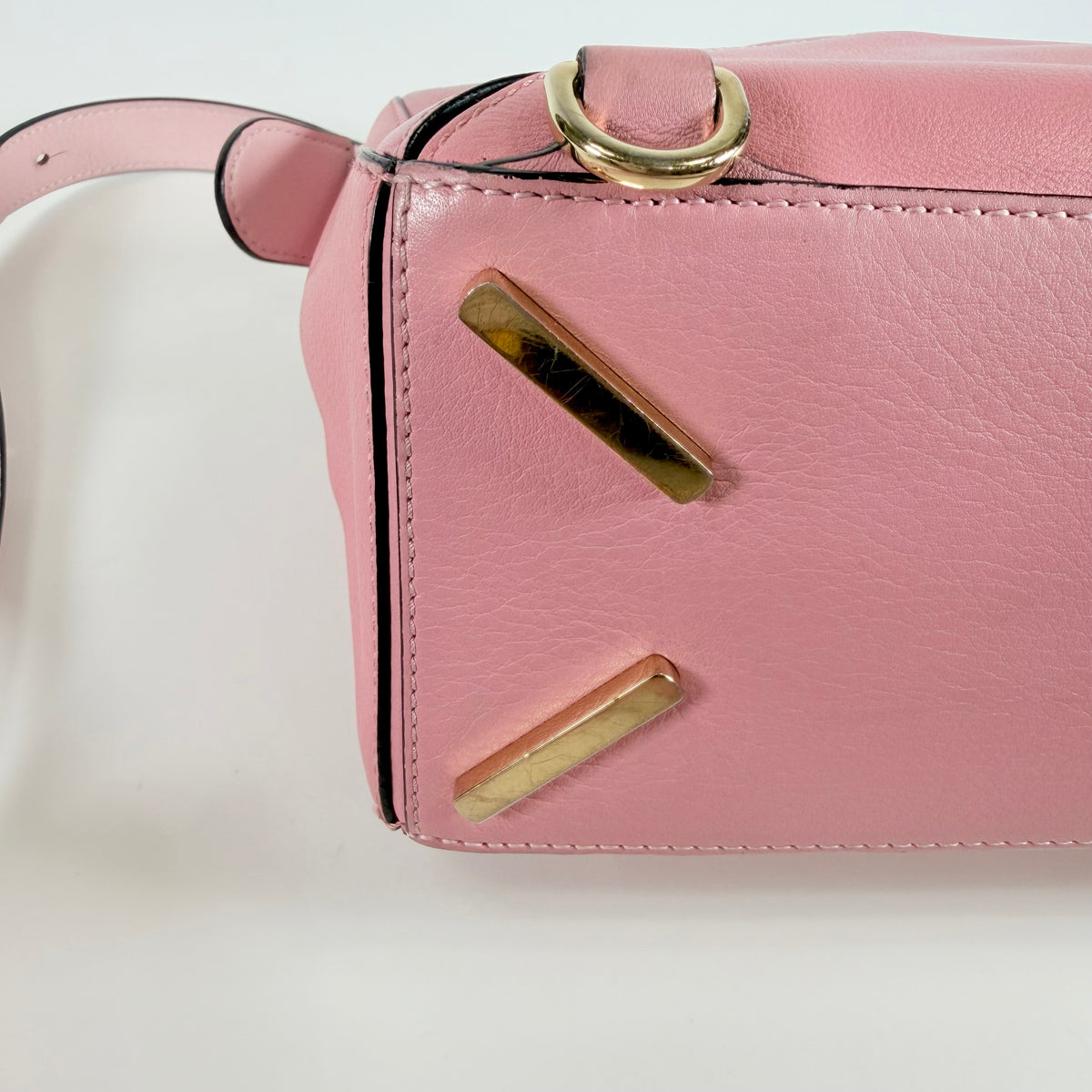 2605 secondhand LOEWE Puzzle Bag Pink Leather