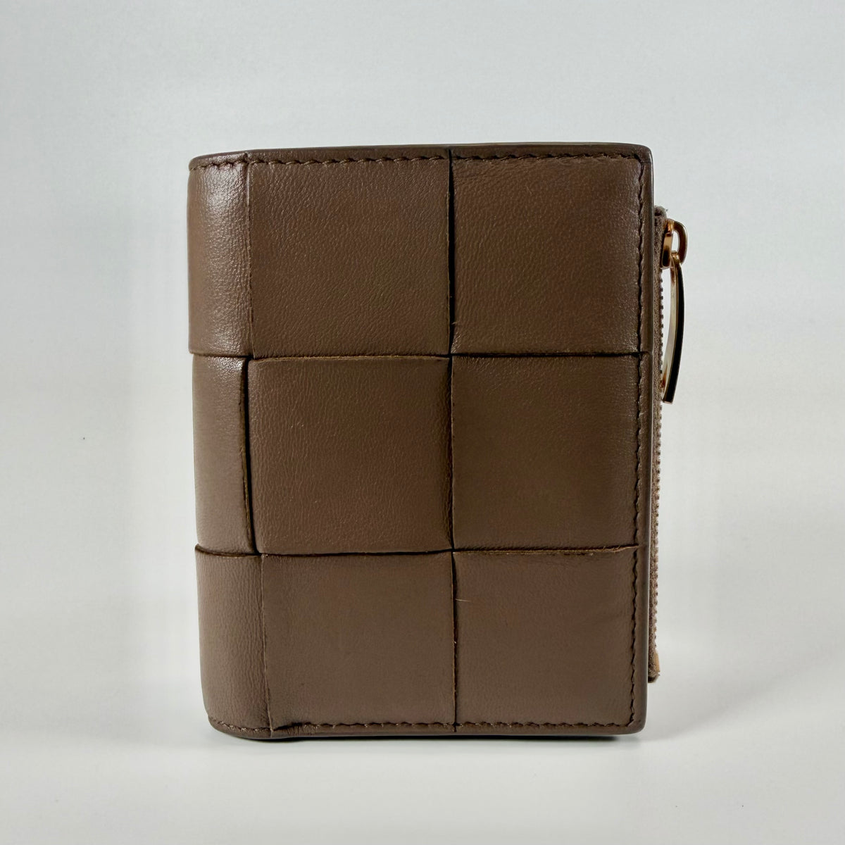 2607 secondhand Bottega Veneta bifold wallet beige leather