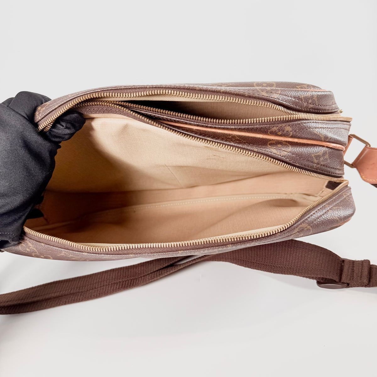 2608 secondhand LV M45252 reporter GM SP0081