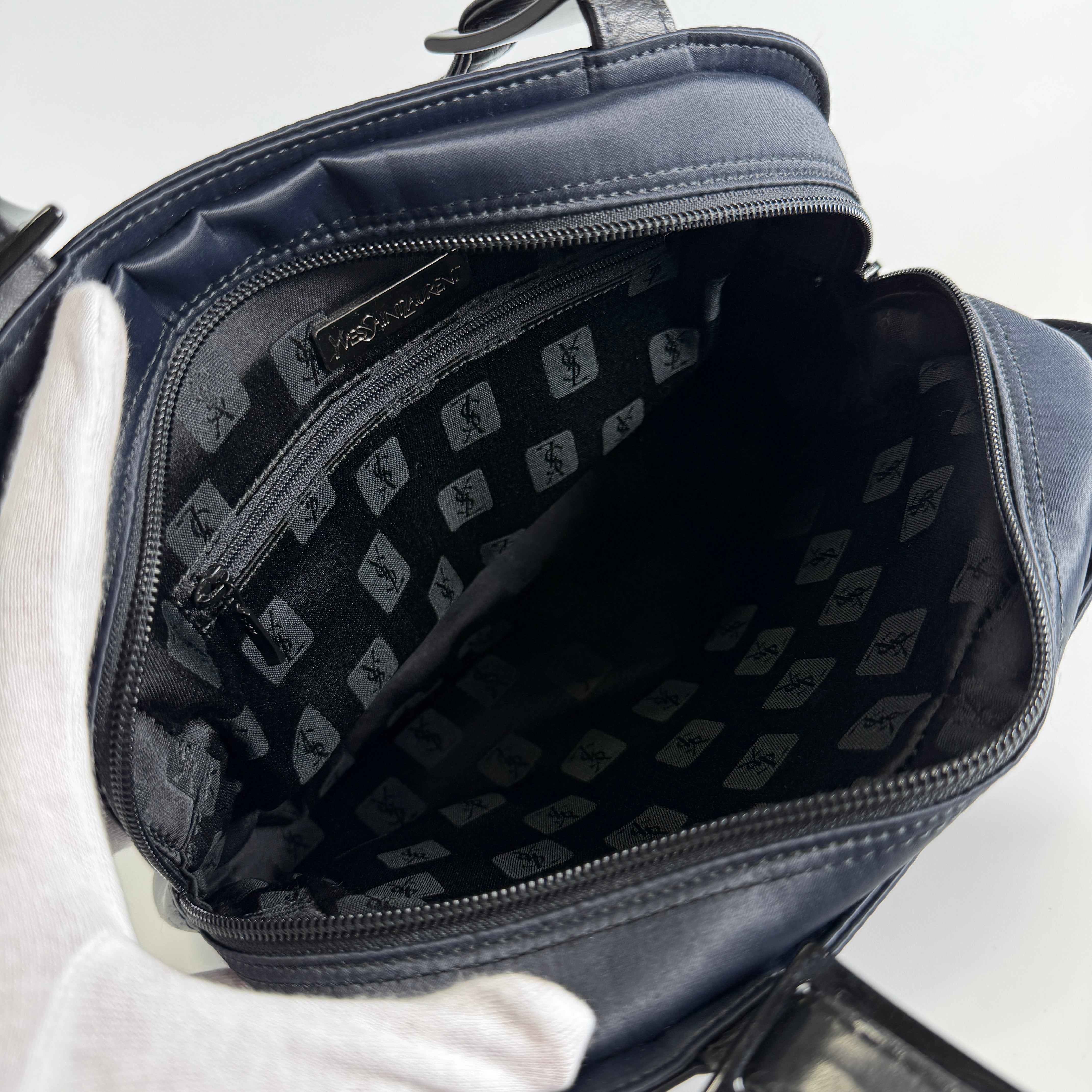 2607 secondhand SAINTLAURENT YSL hand bag