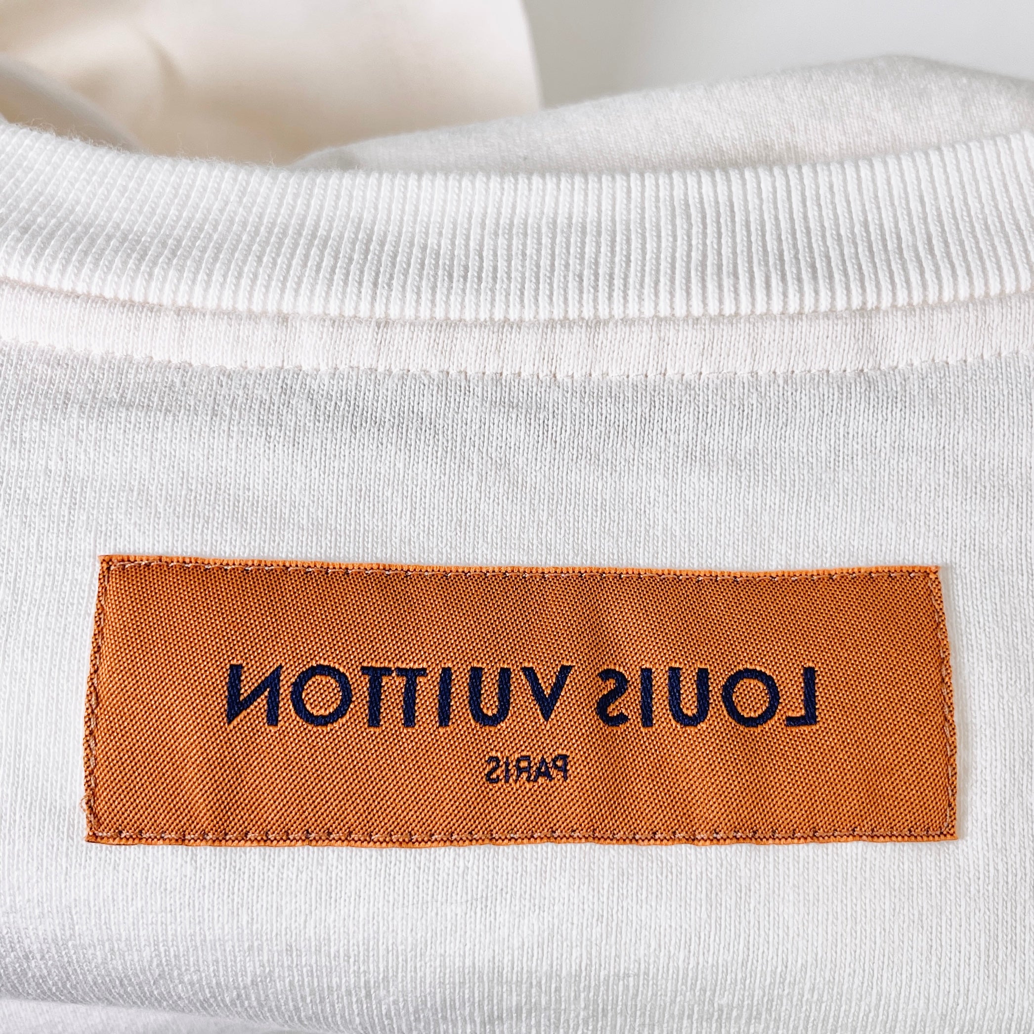 2602 secondhand LV T shirt / polo shirt
