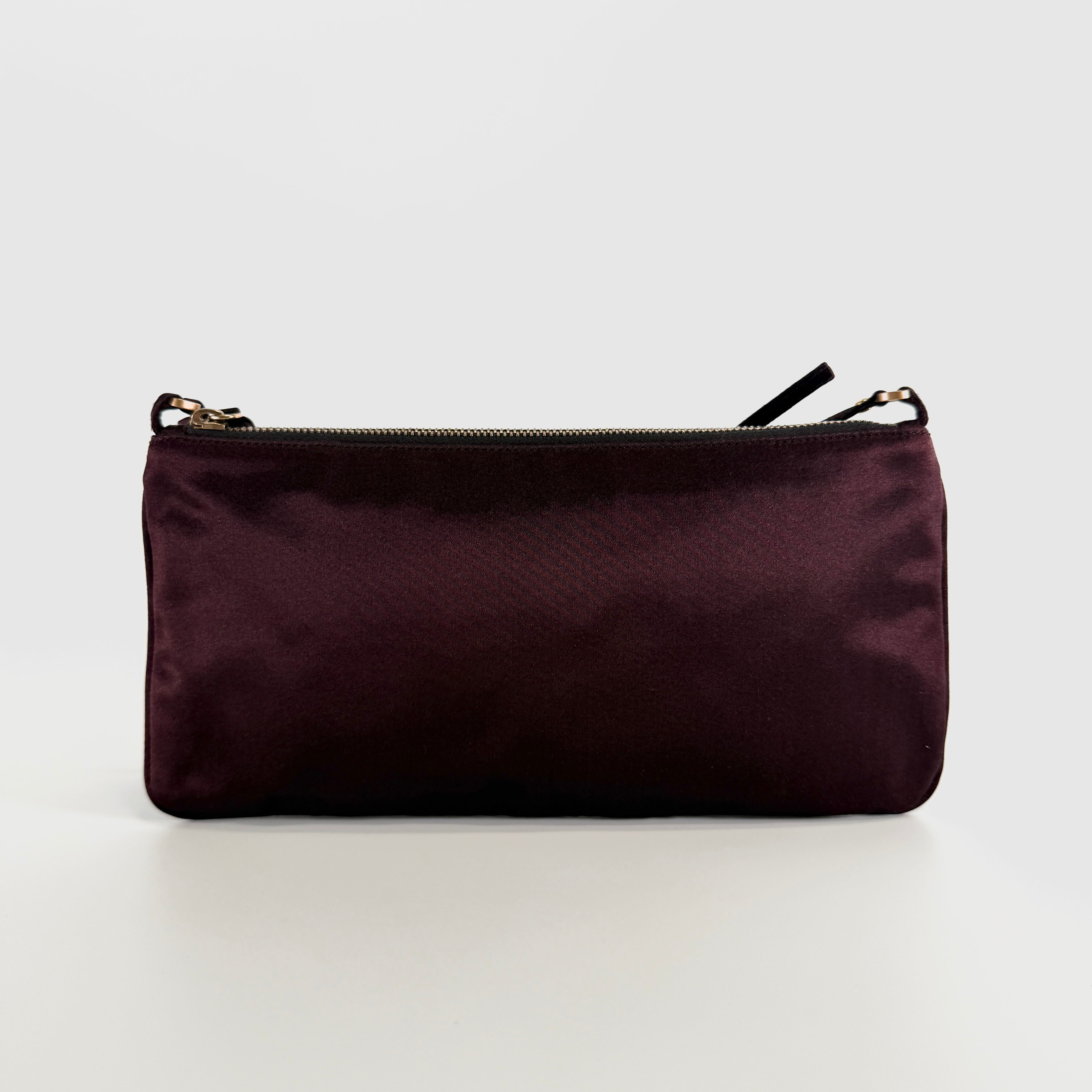 2607 secondhand PRADA nylon pouch