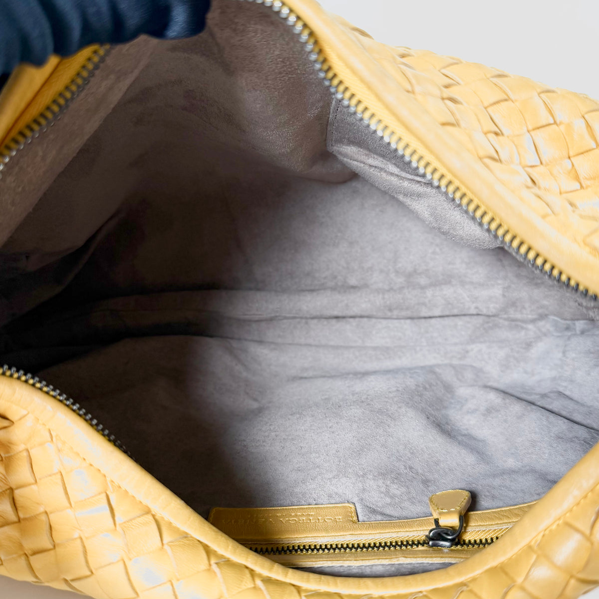 2608 secondhand BOTTEGA VENETA Shoulder bag / Crossbody Bag