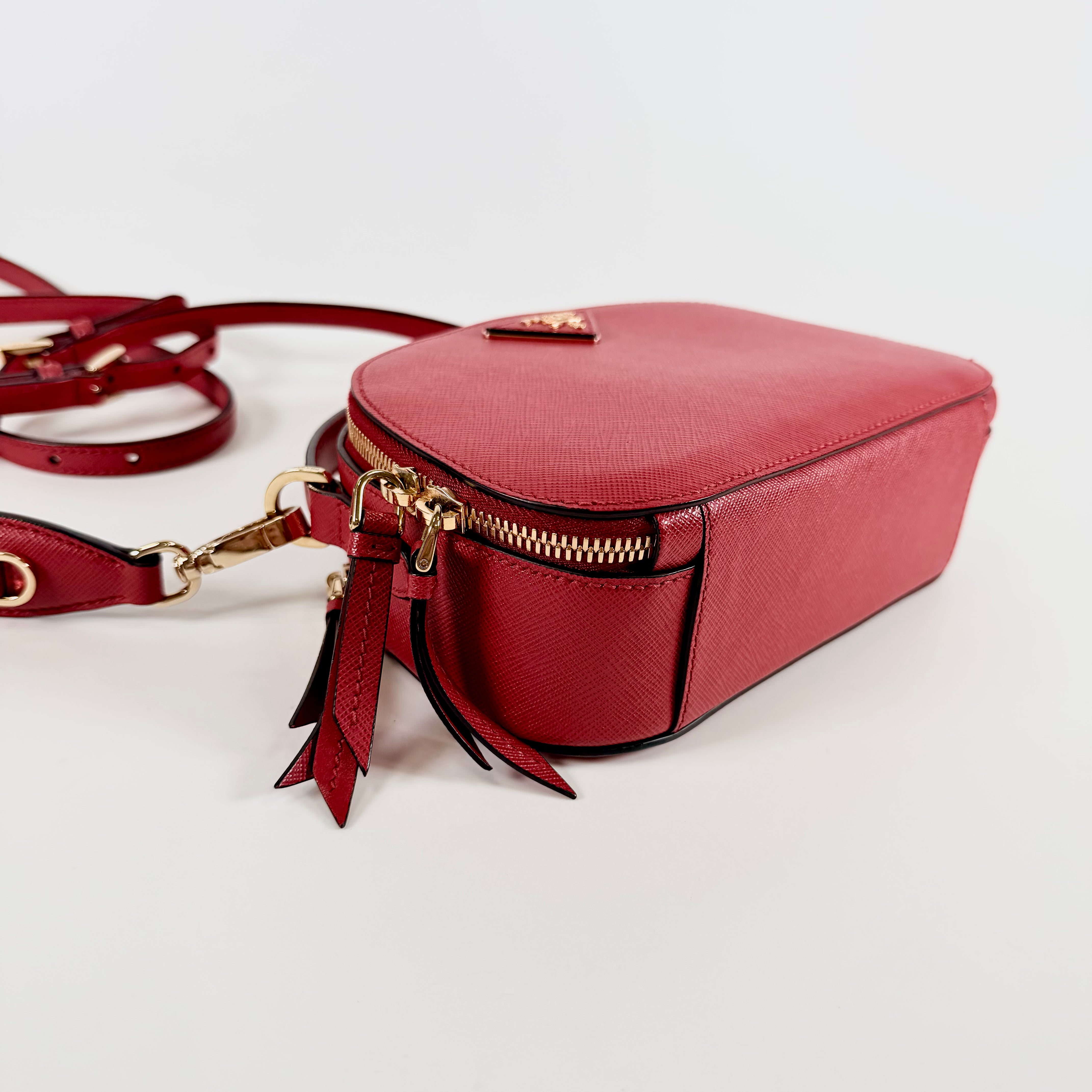 2608 secondhand PRADA Saffiano leather 2WAY hand bag Red 1BH123