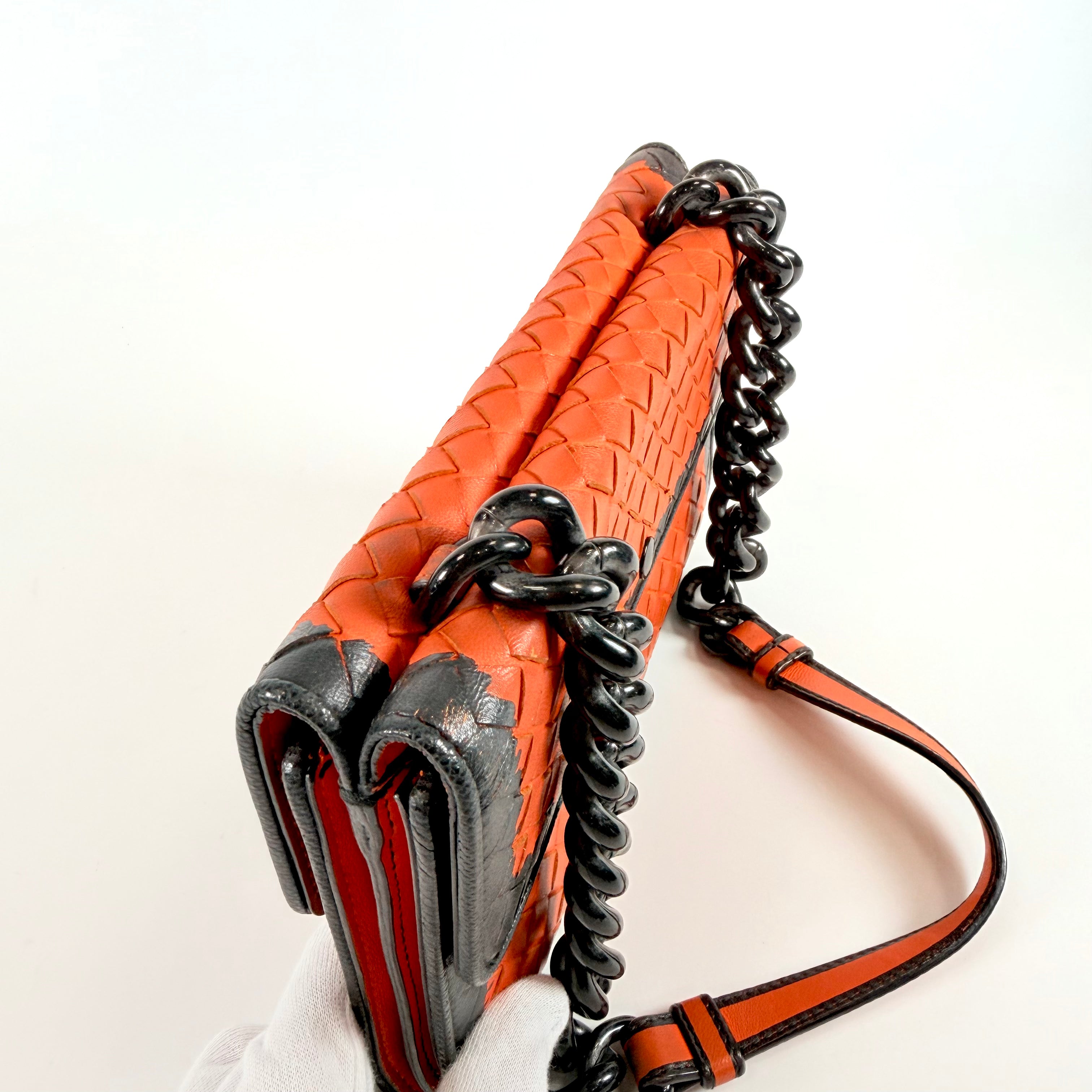 2606 secondhand BOTTEGA VENETA Intrecciato Shoulder Bag