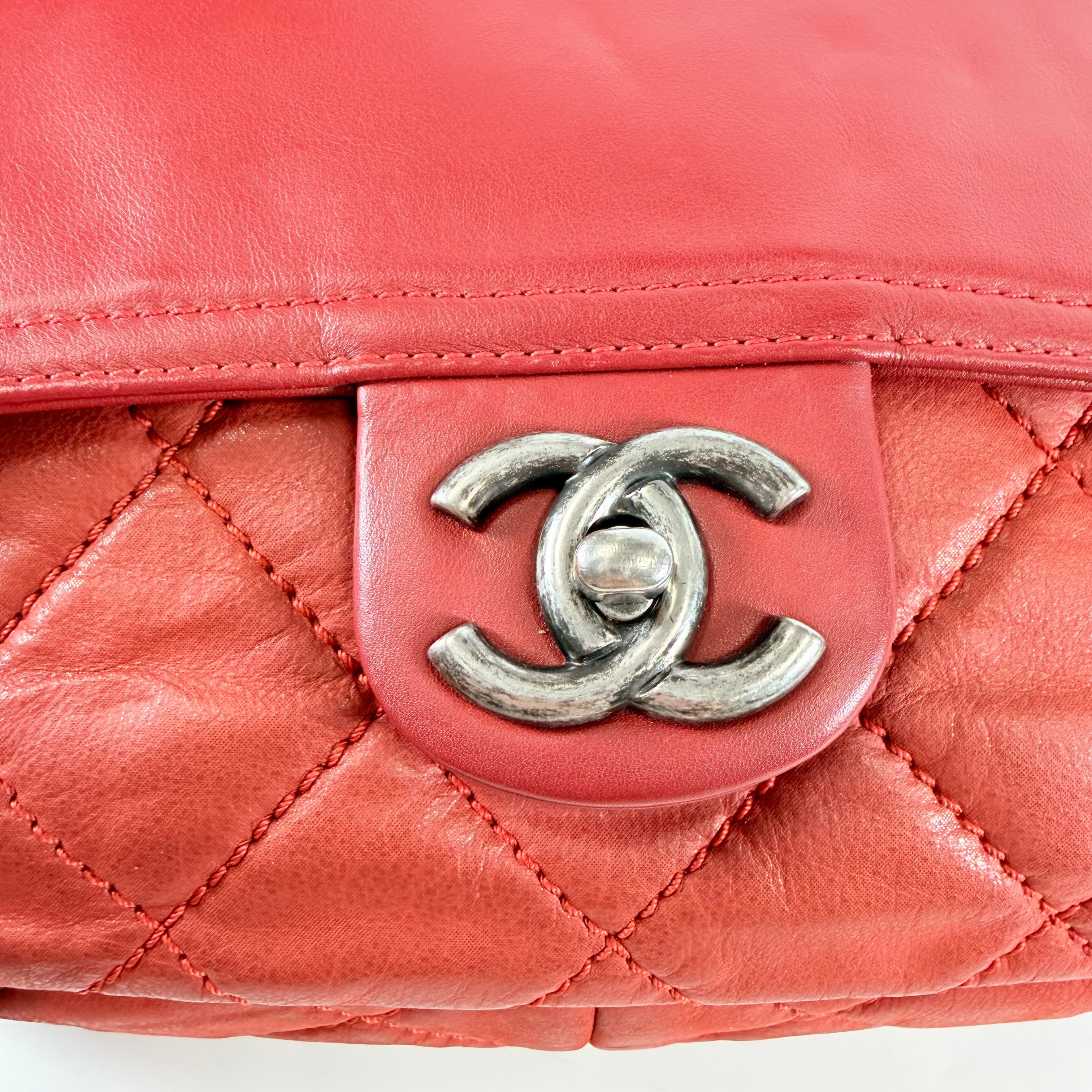 2607 secondhand CHANEL The Mick chain Tote Bag Red lambskin Silver metal fittings 15