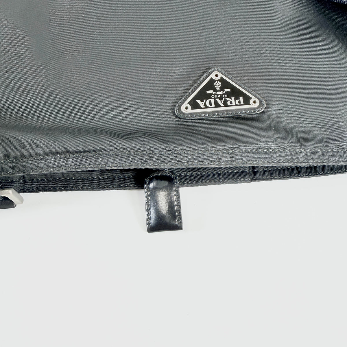 2607 secondhand PRADA Shoulder bag black nylon