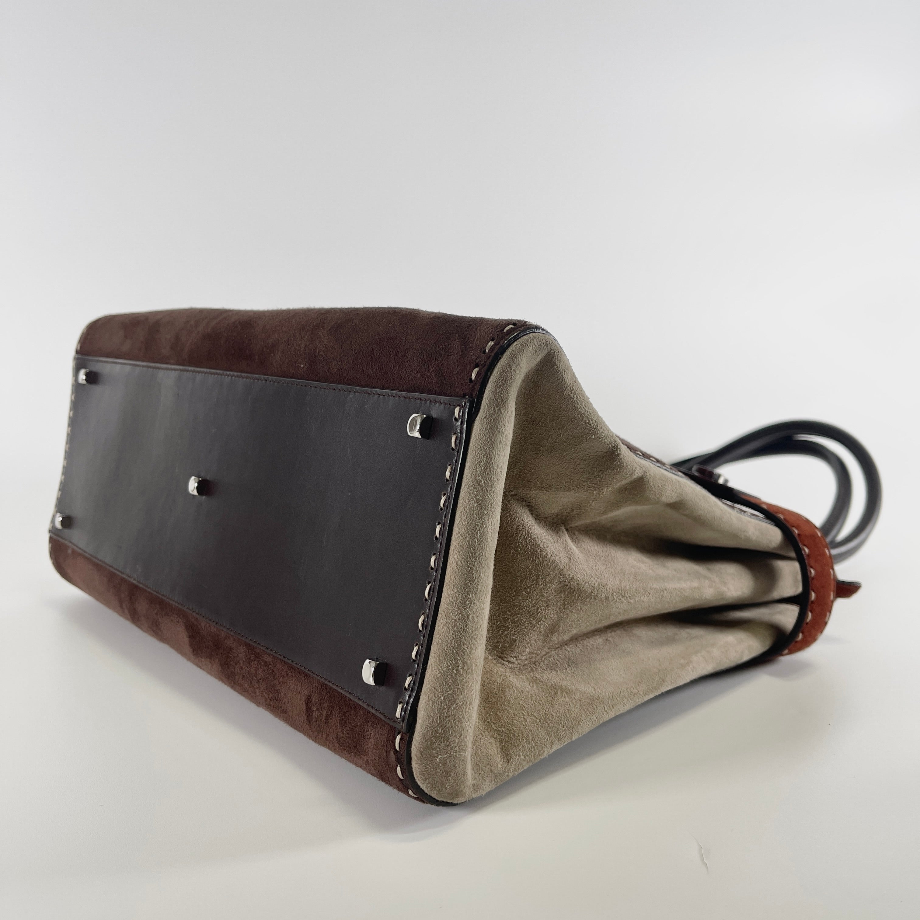 2606 secondhand Ferragamo suede hand bag