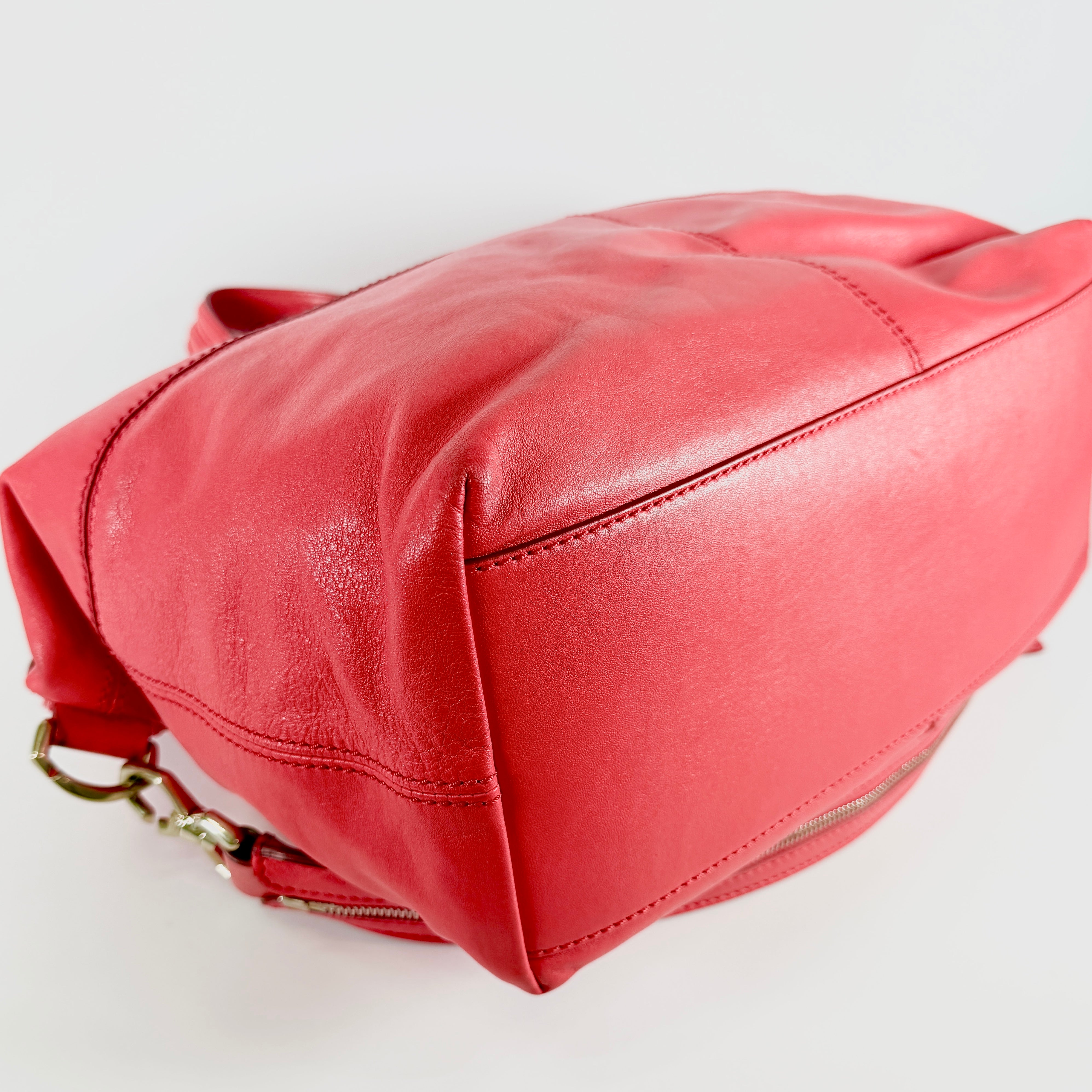 2608 secondhand GIVENCHY van Nightingale