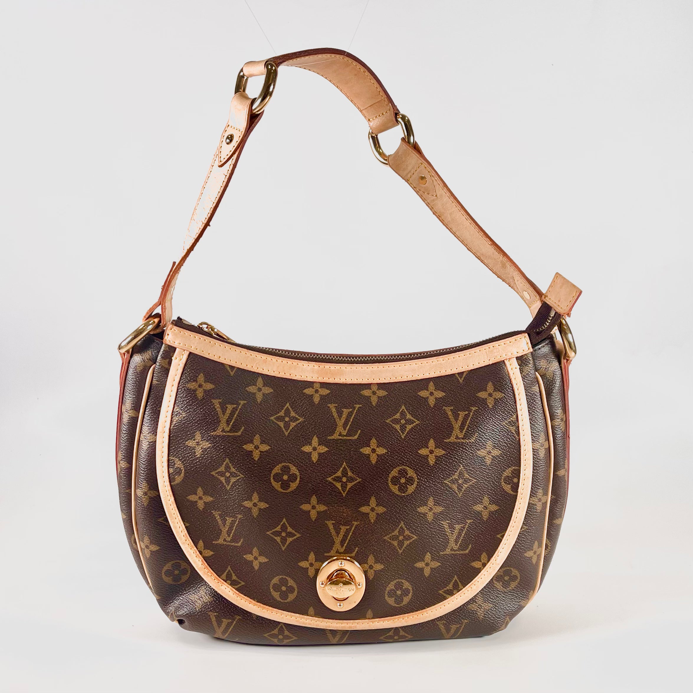 2511 Louis Vuitton Monogram Tulum PM