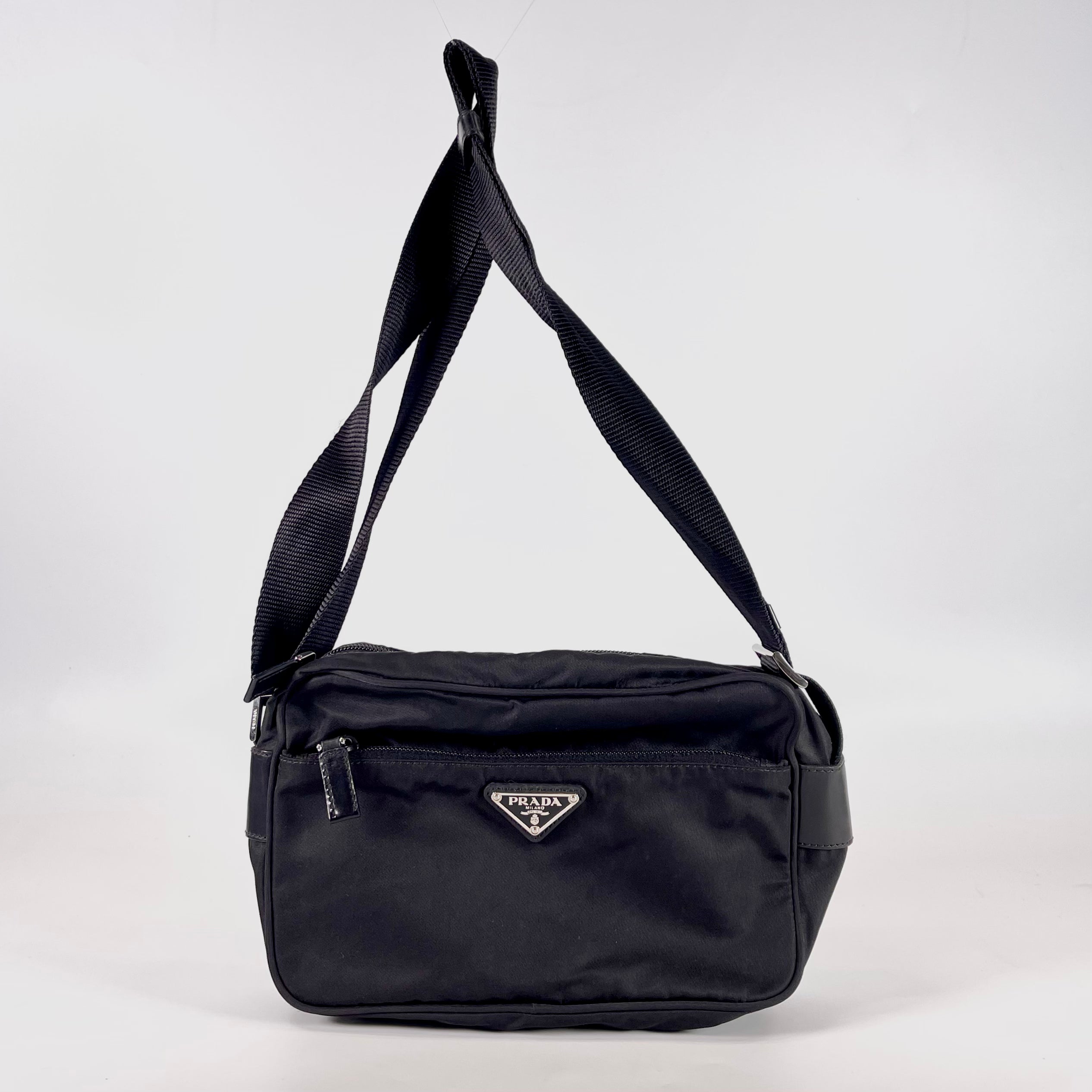 2601 secondhand PRADA Shoulder bag