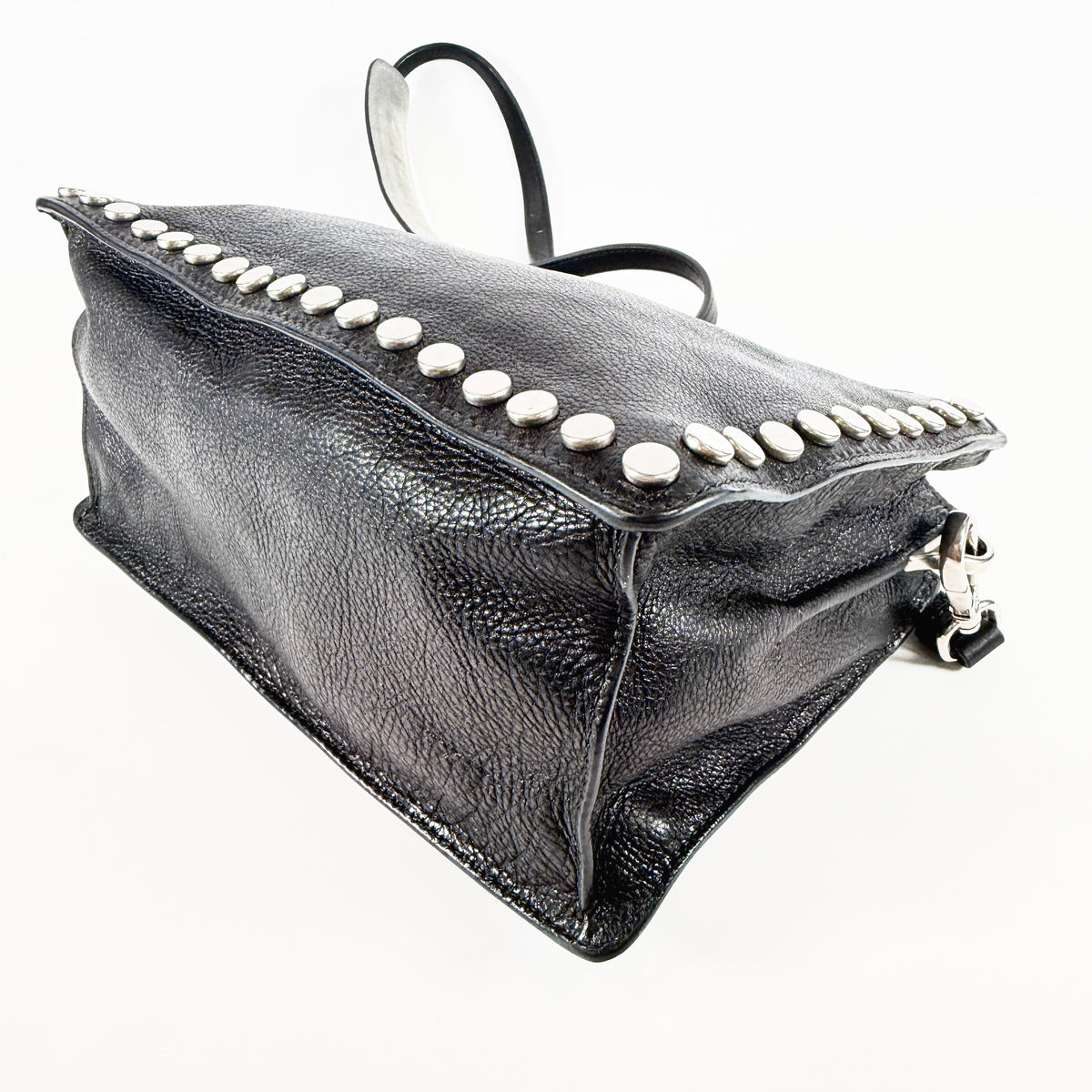 2607 secondhand PRADA leather shoulder black