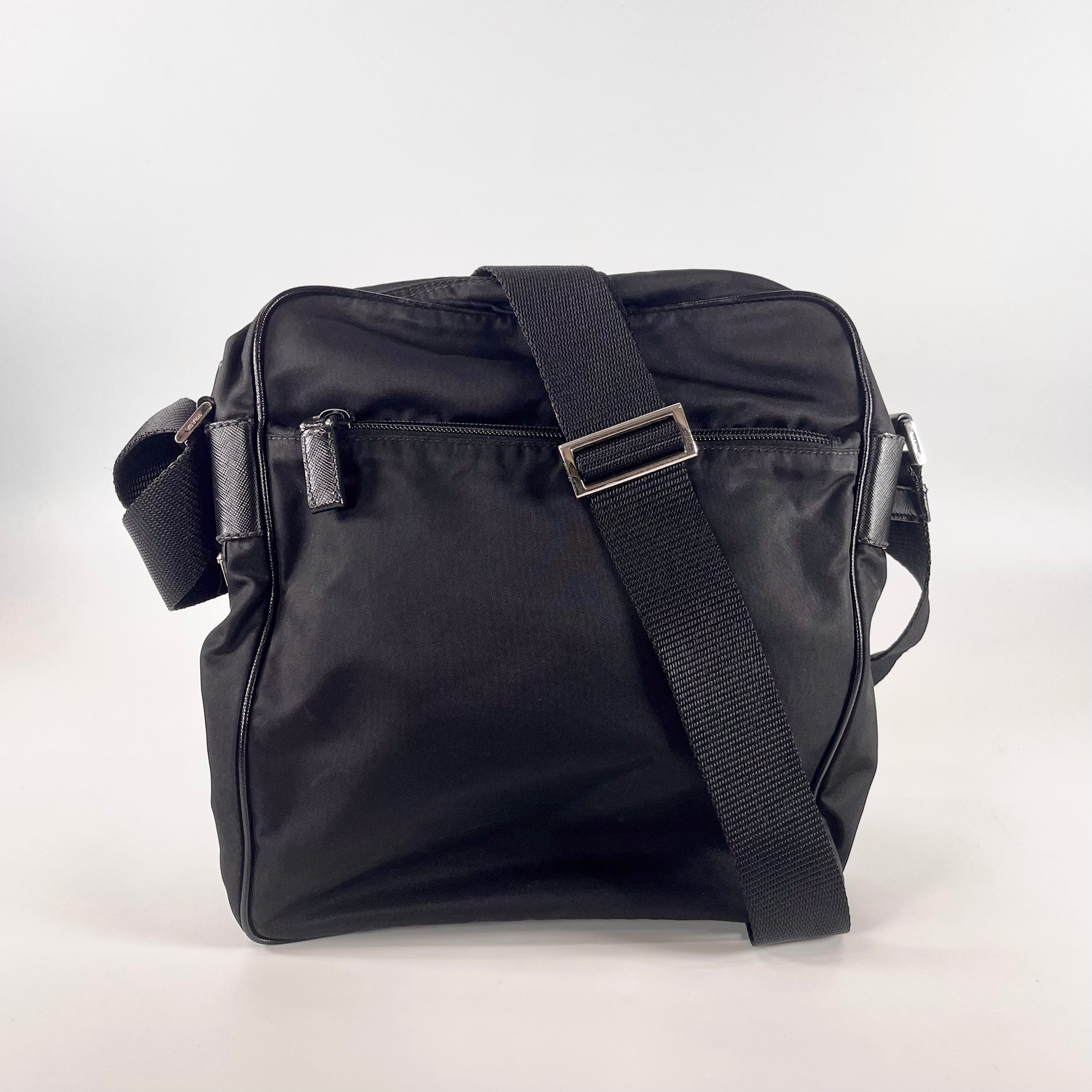 2512 secondhand  PRADA nylon Shoulder bag