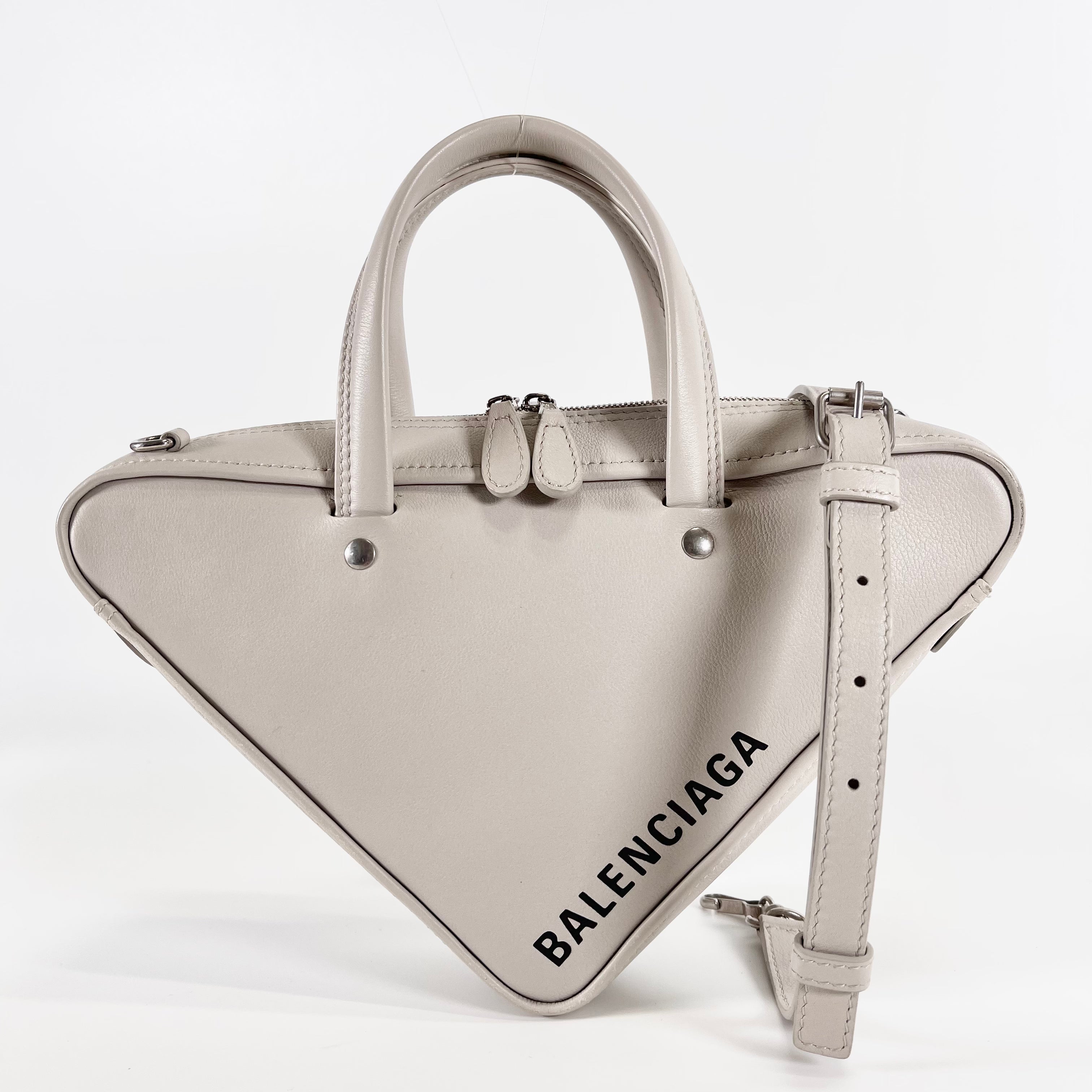 2602 secondhand BALENCIAGA Triangle duffel off white
