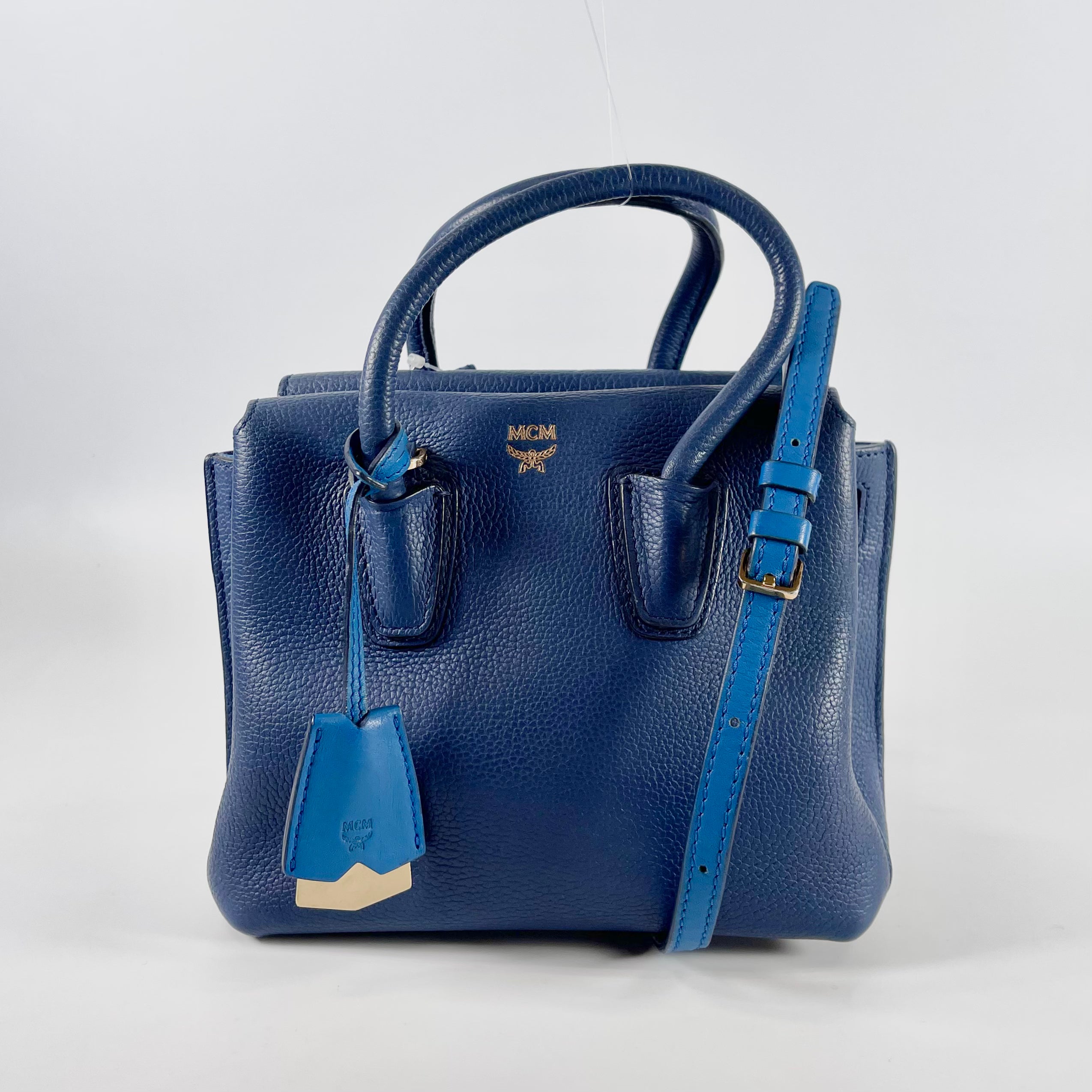 2602 secondhand MCM 2Way bag