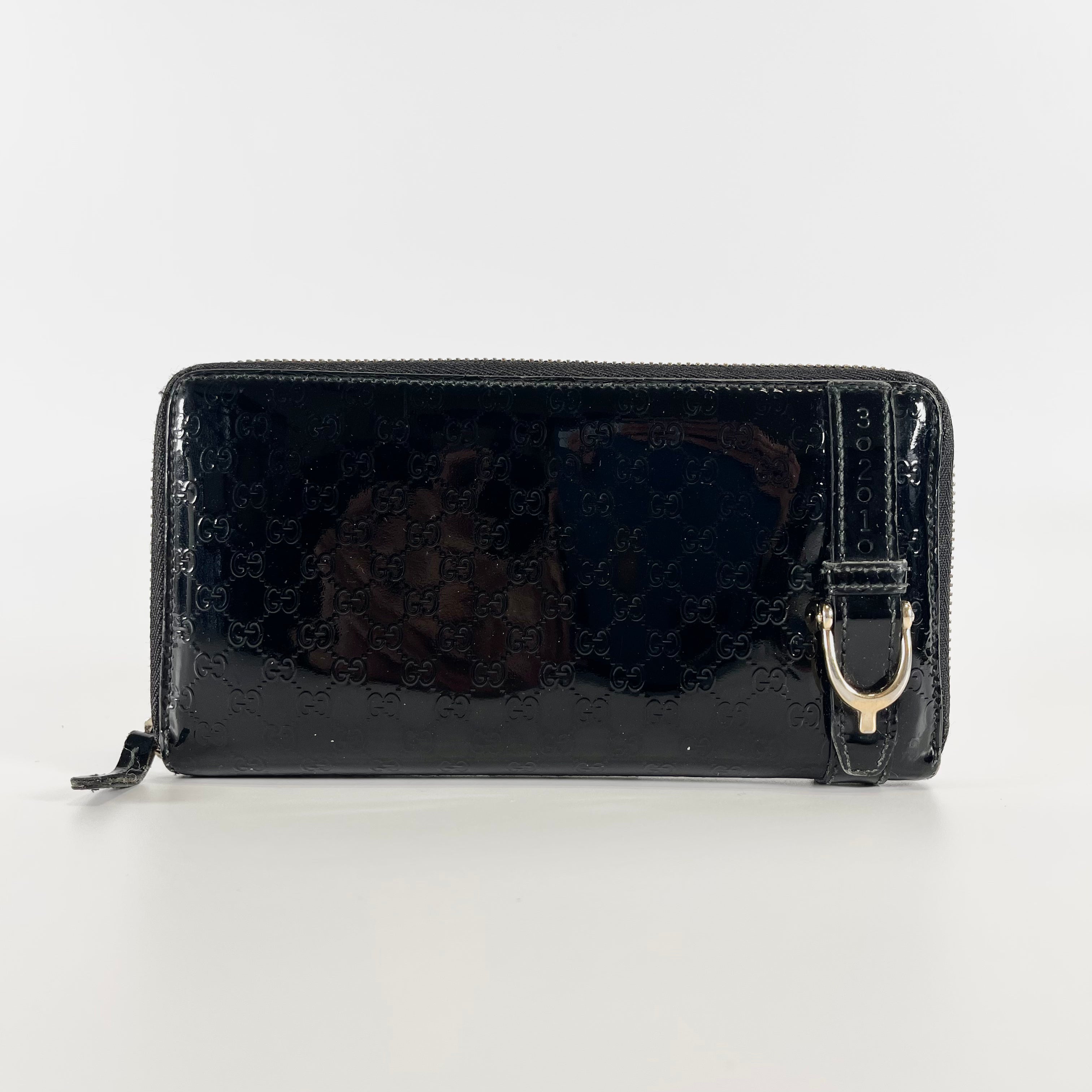 2602 secondhand GUCCI Wallet enamel round fastener black