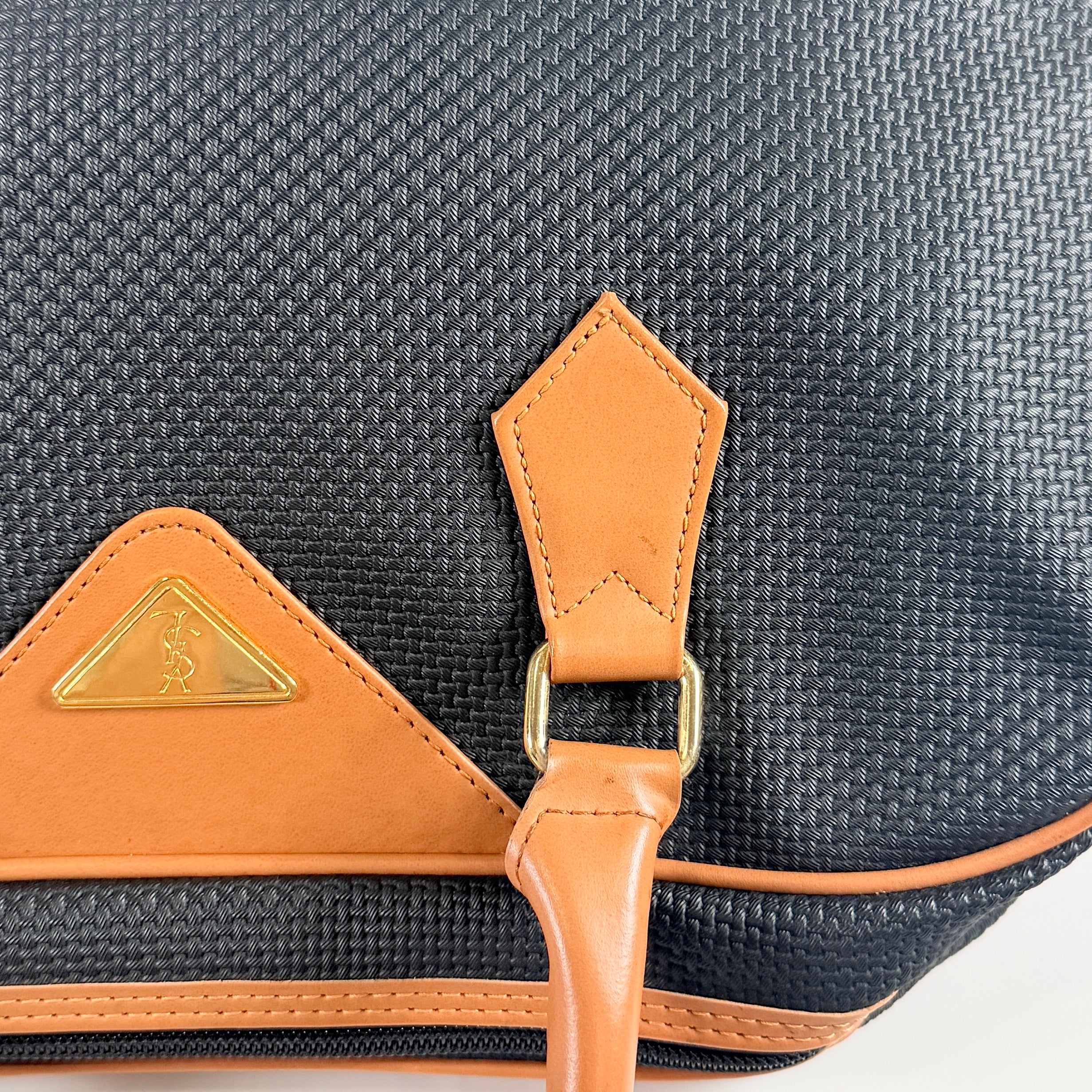 2608 secondhand SAINT LAURENT  Mini Boston Bag Black