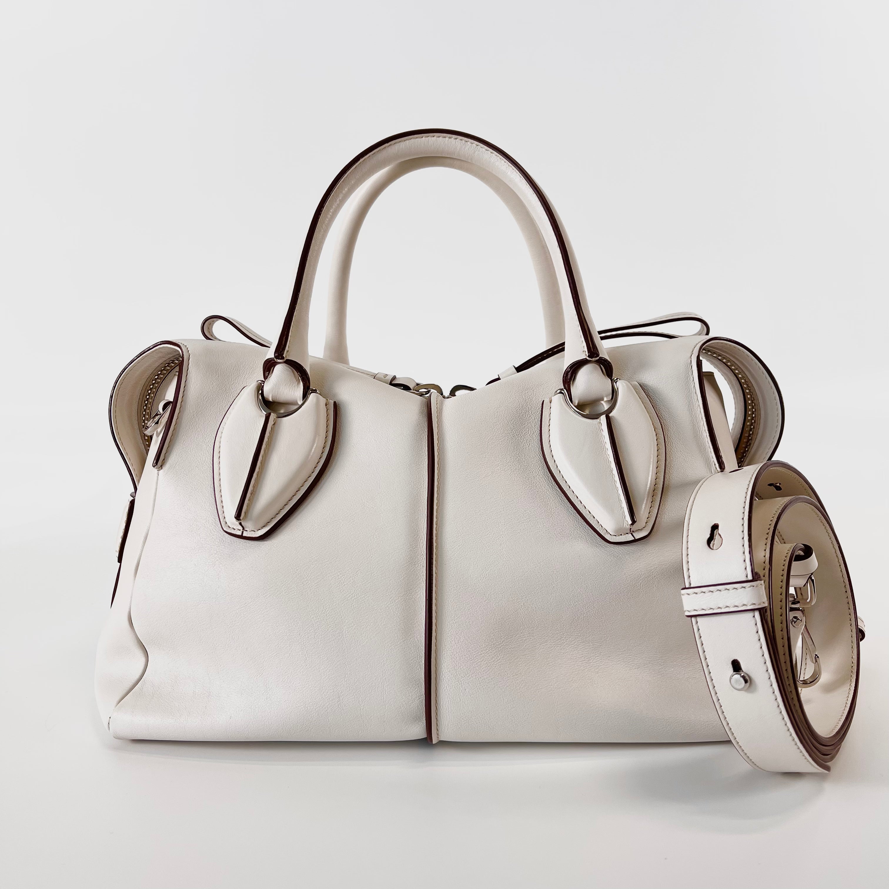 2602 secondhand TOD'S D cube leather 2WAY hand bag white