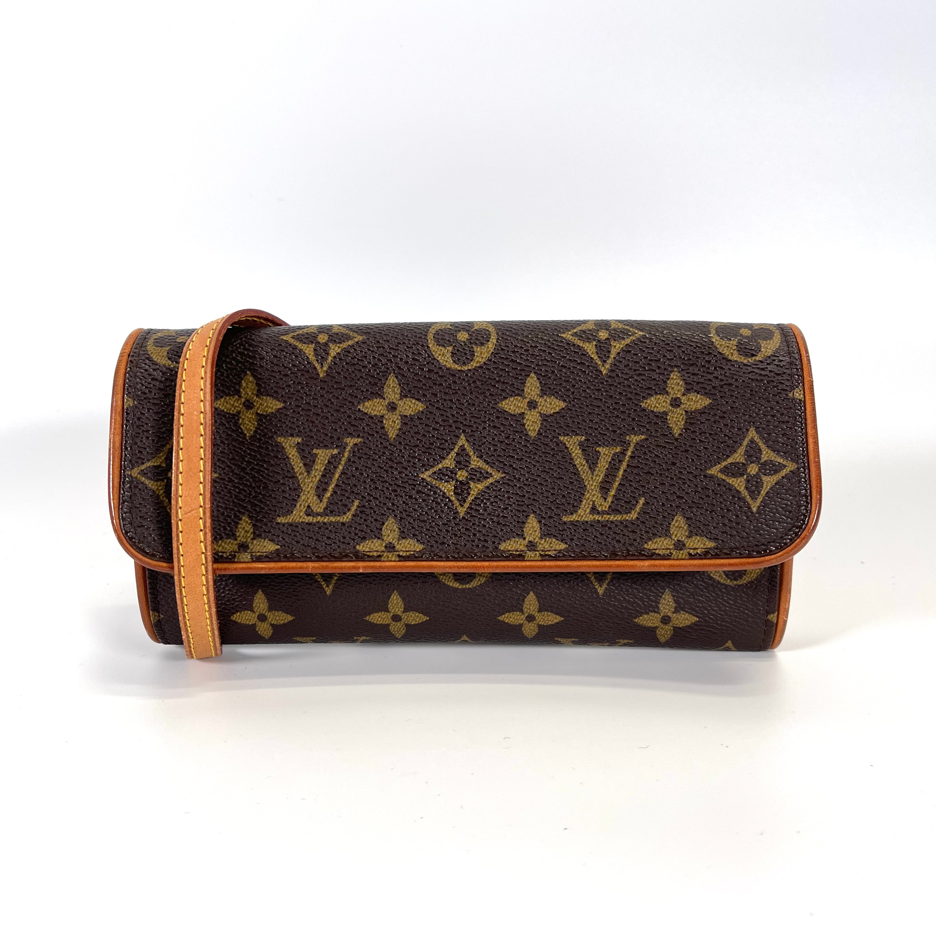 2512 LV Monogram Pochette twin