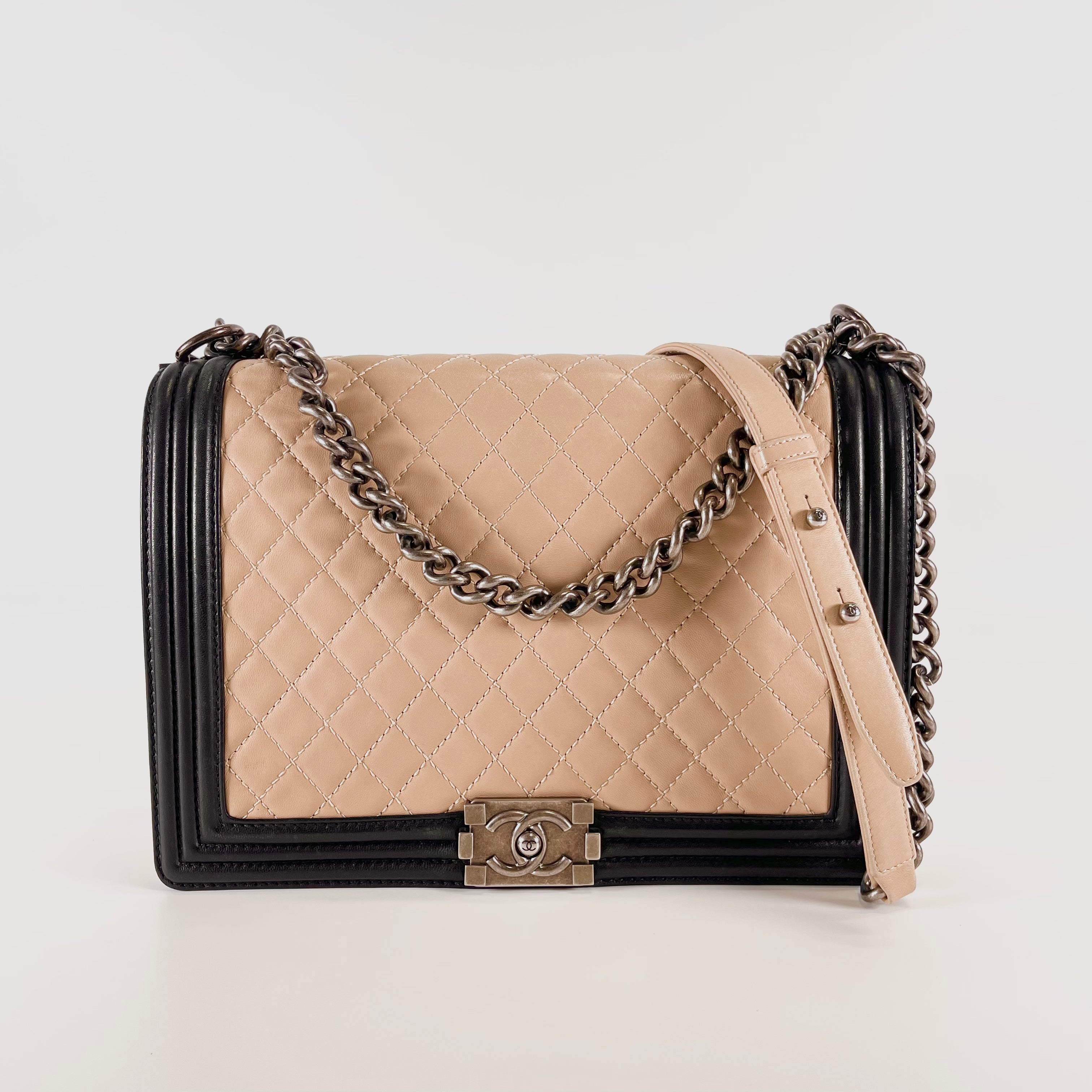 2602 secondhand CHANEL brand bag lambskin Boy 18465594 beige / black