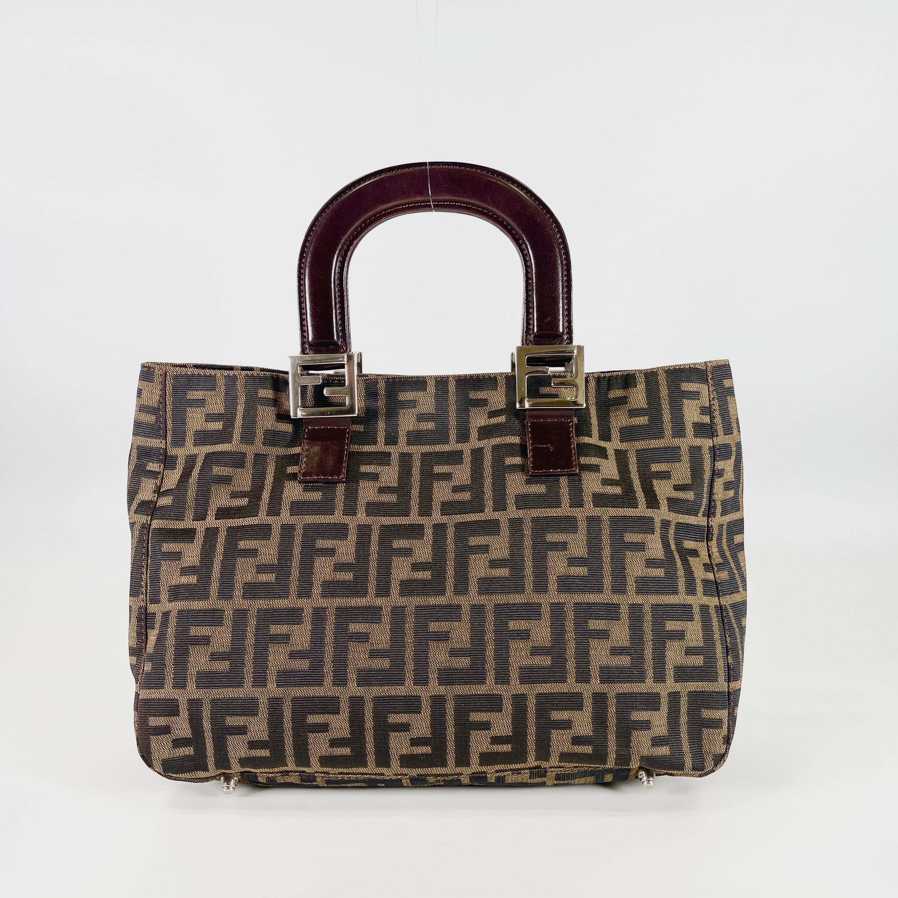 2602 secondhand FENDI Zucca handbag