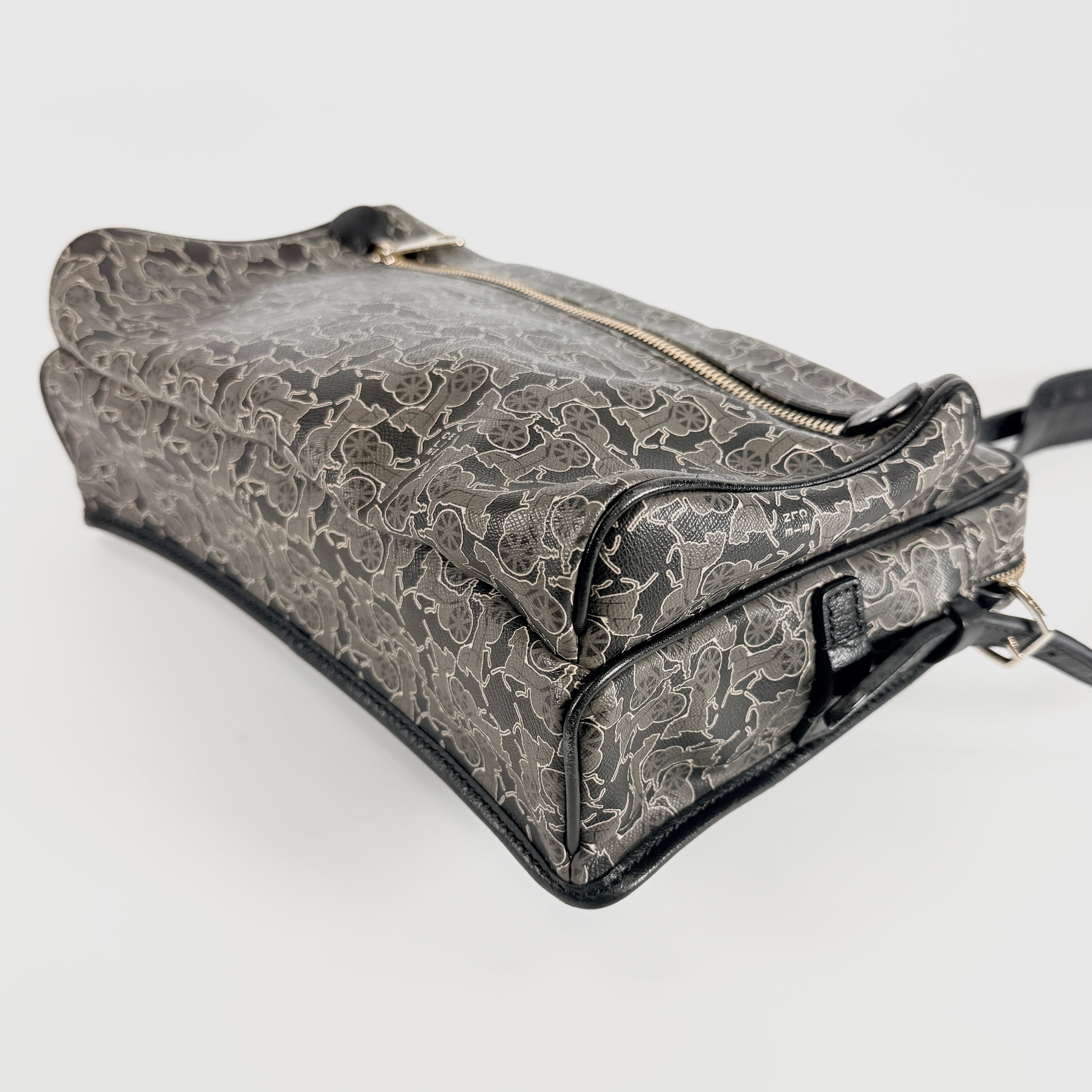 2607 secondhand CELINE Shoulder bag