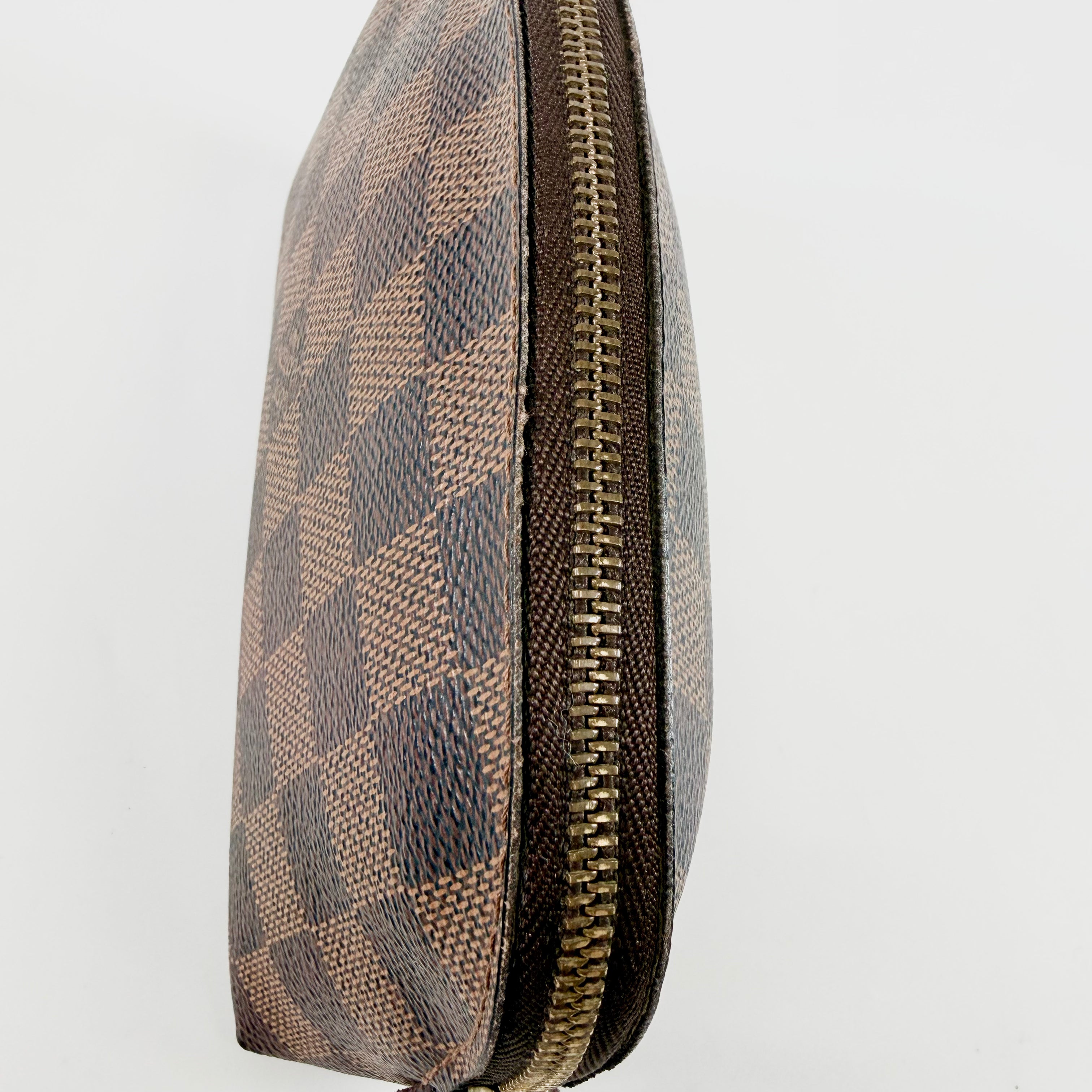 2608 secondhand LV Damier N47516 Pochette Cosmetique PM CA0045