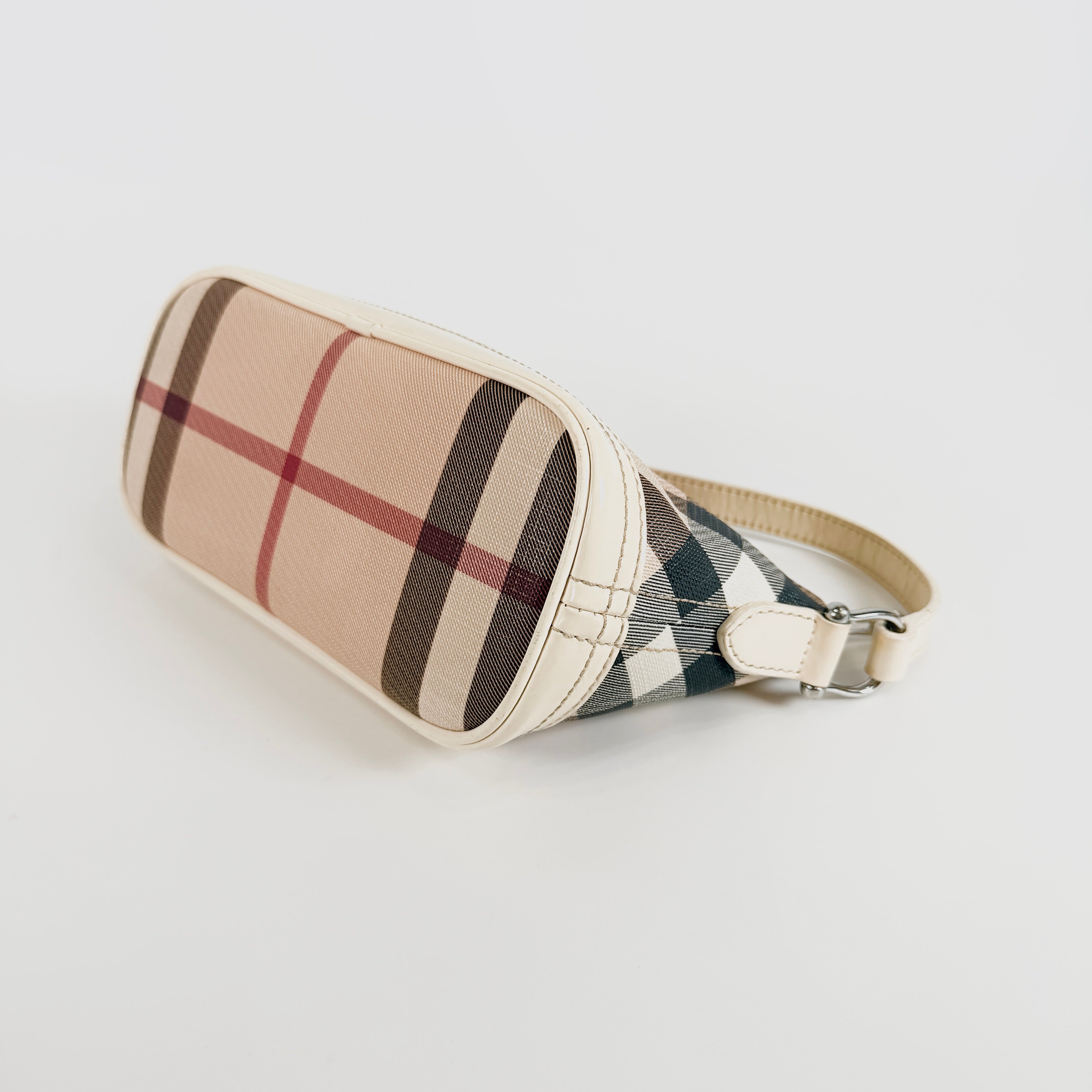 2606 secondhand BURBERRY check hand bag