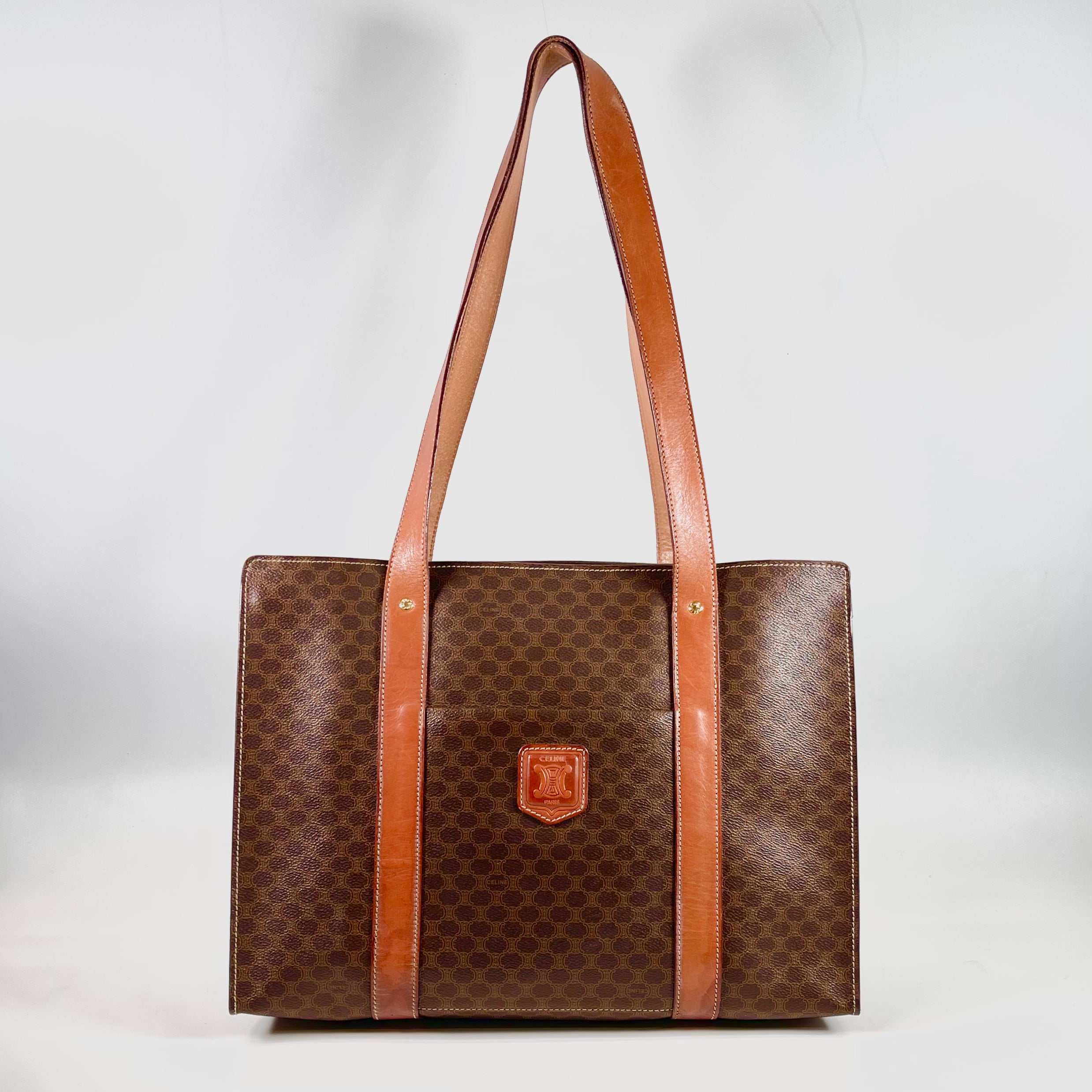 2511 CELINE Macadamia Shoulder Bag
