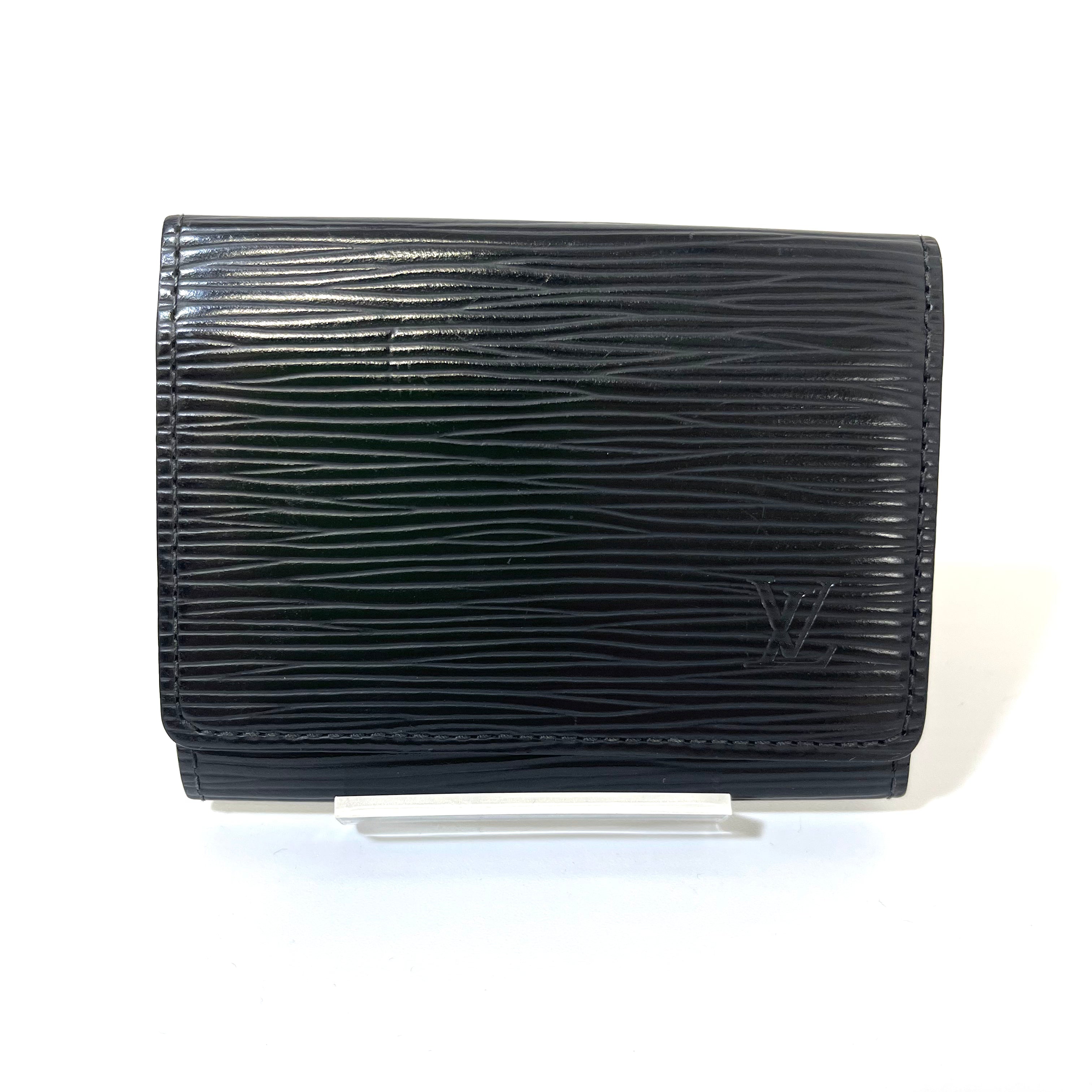2510 Louis Vuitton Unveil Carte de Visit Accessories
