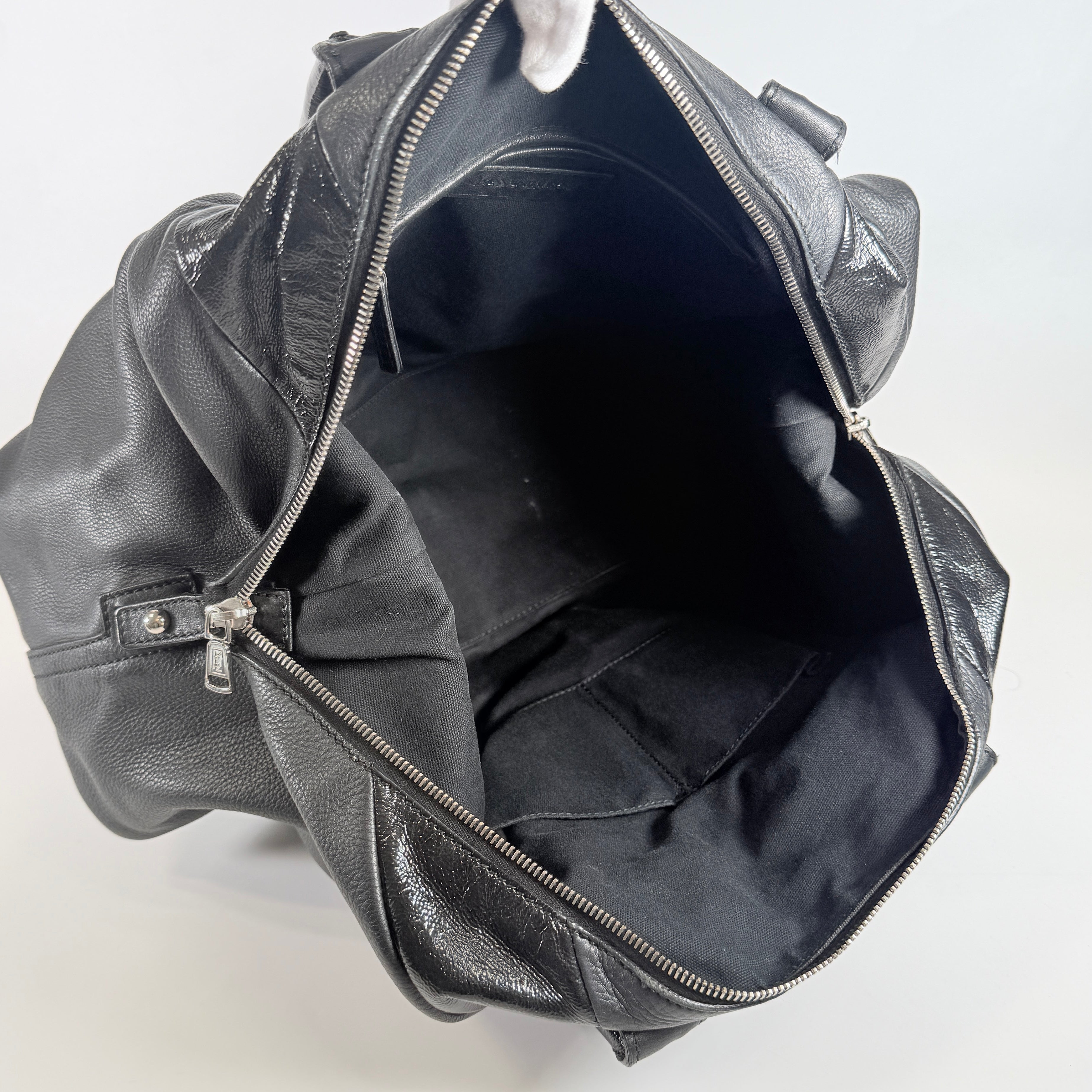 2608 secondhand SAINT LAURENT YSL hand bag