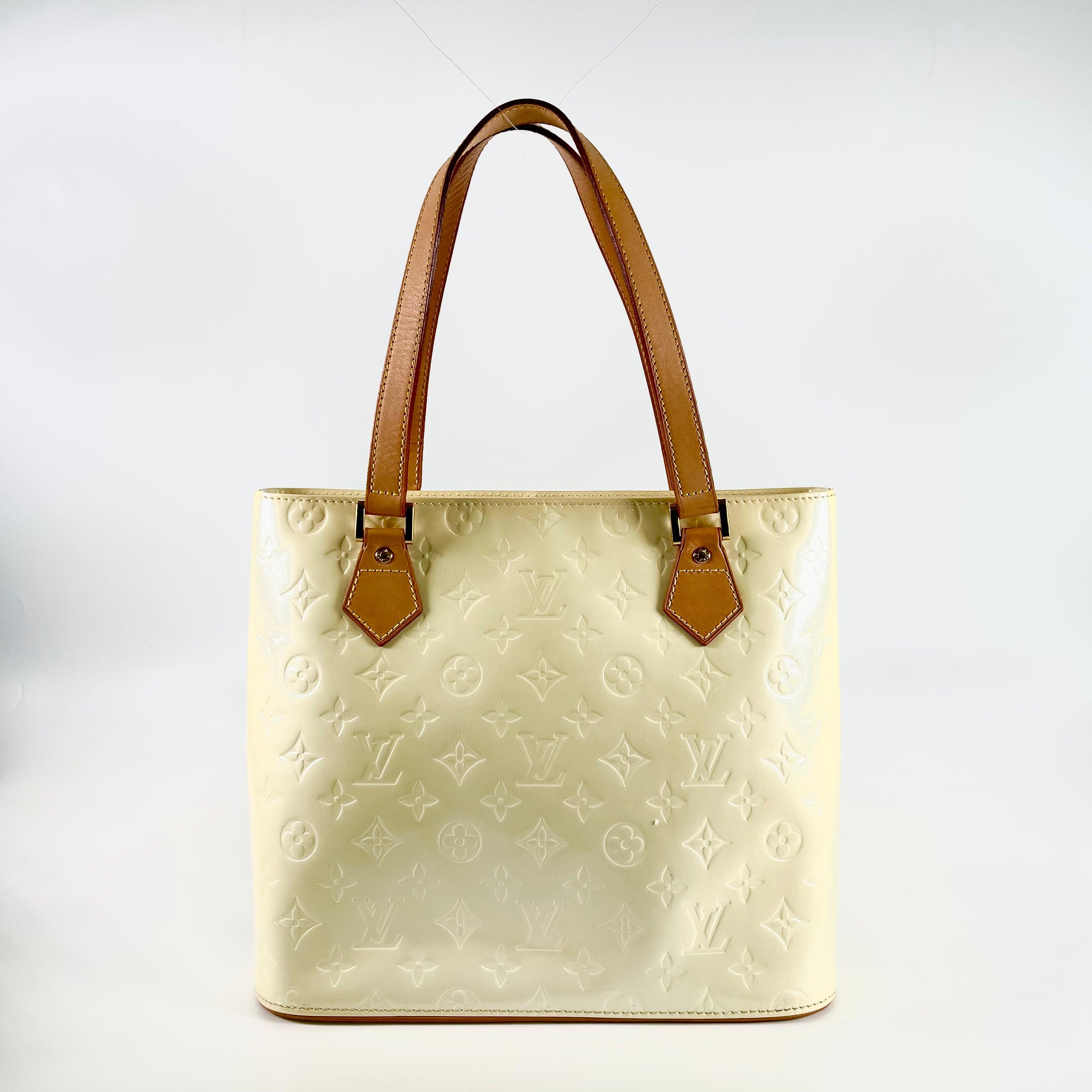 2602 secondhand LV Vernis Houston