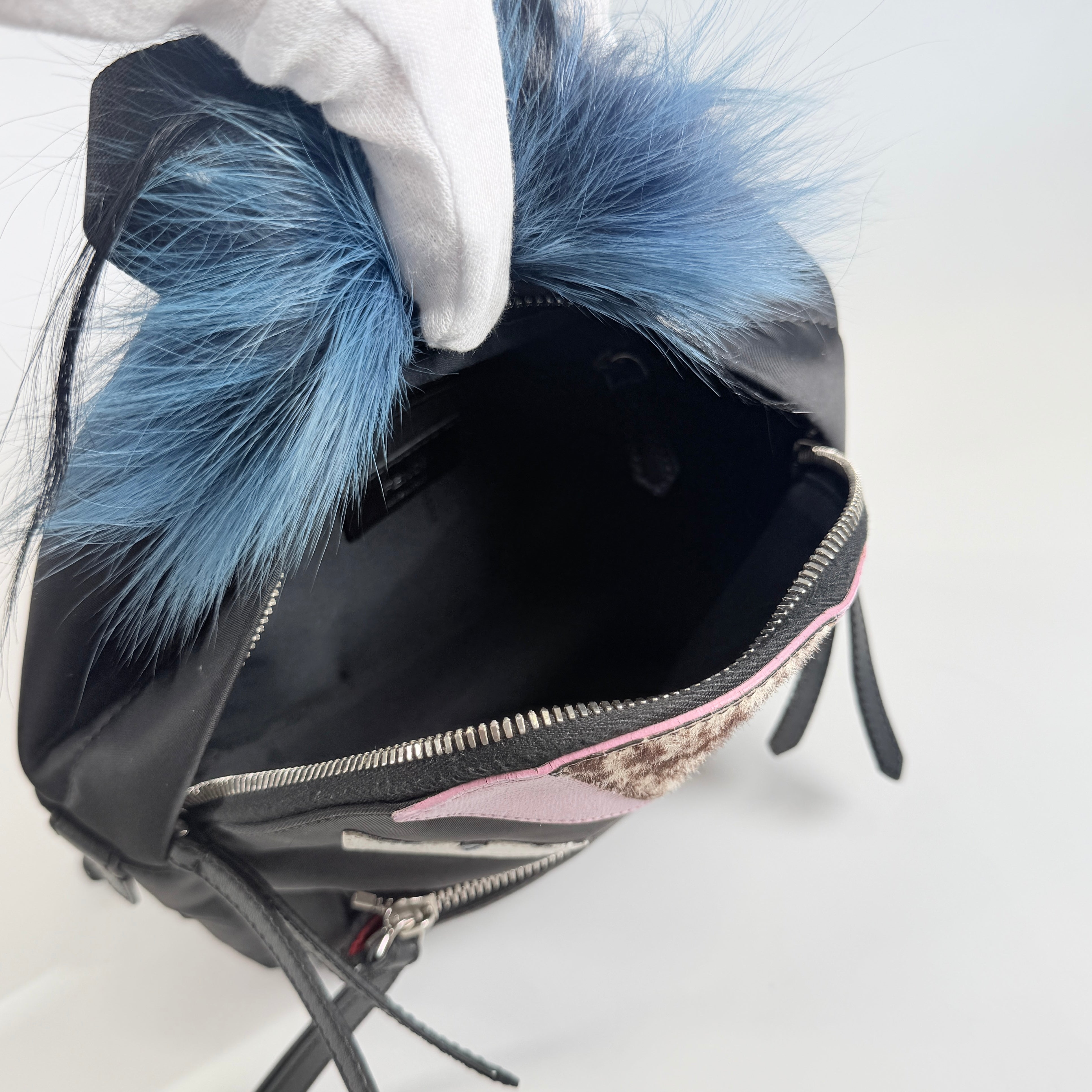 2608 secondhand FENDI bag backpack