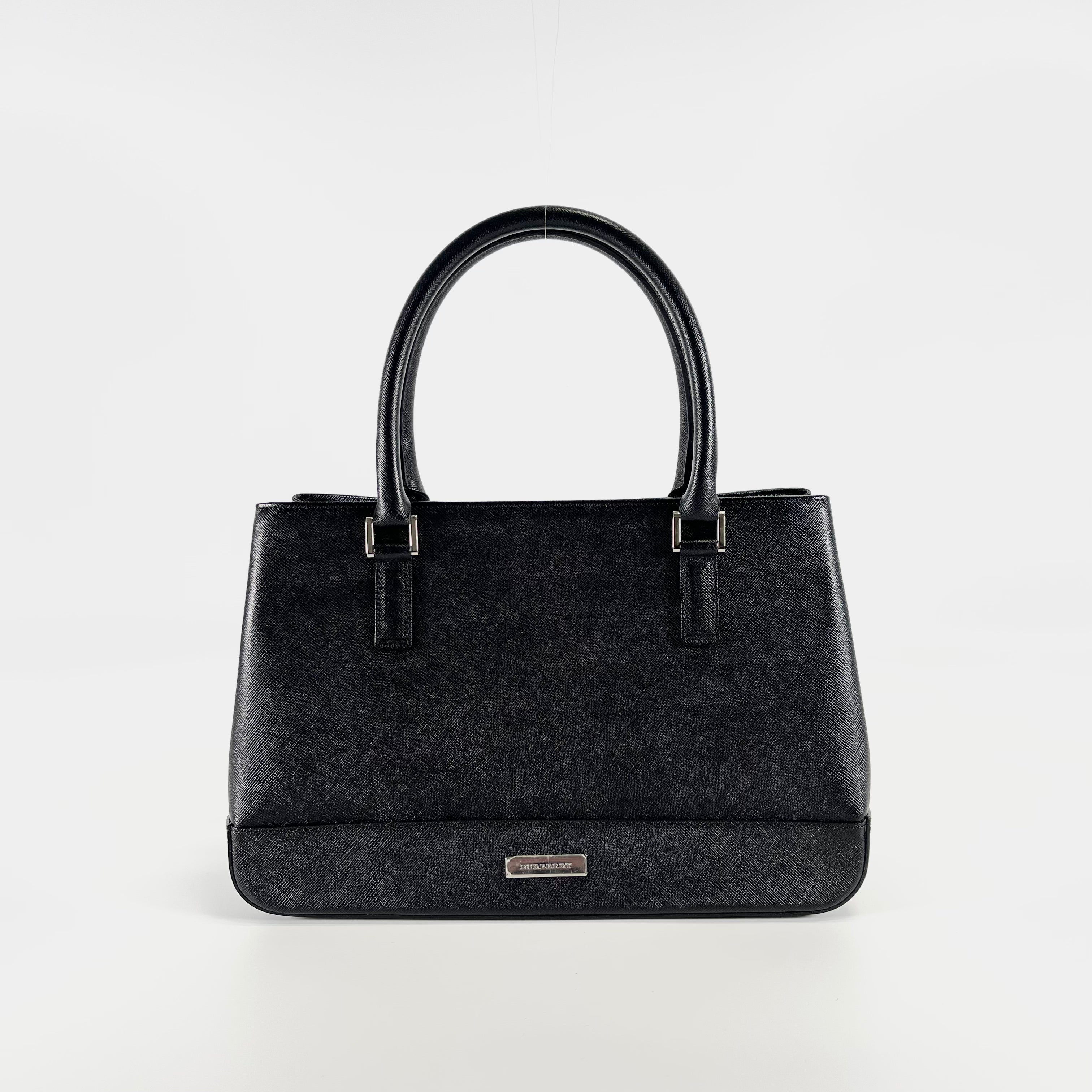 2602 secondhand BURBERRY hand bag