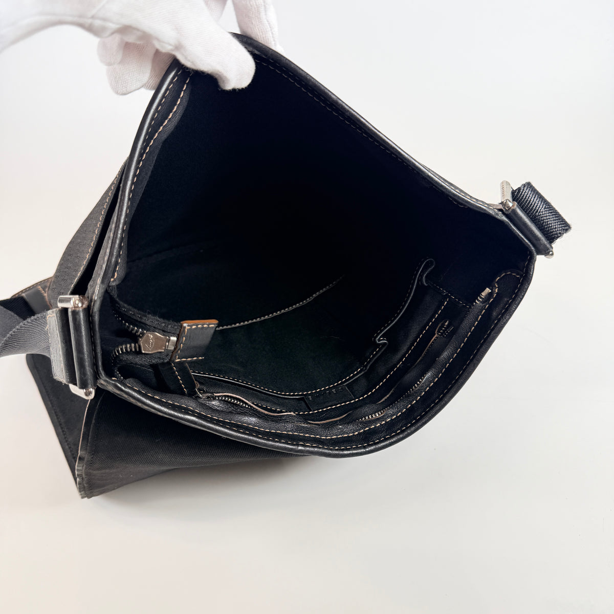 2606 secondhand CELINE Macadam Shoulder bag