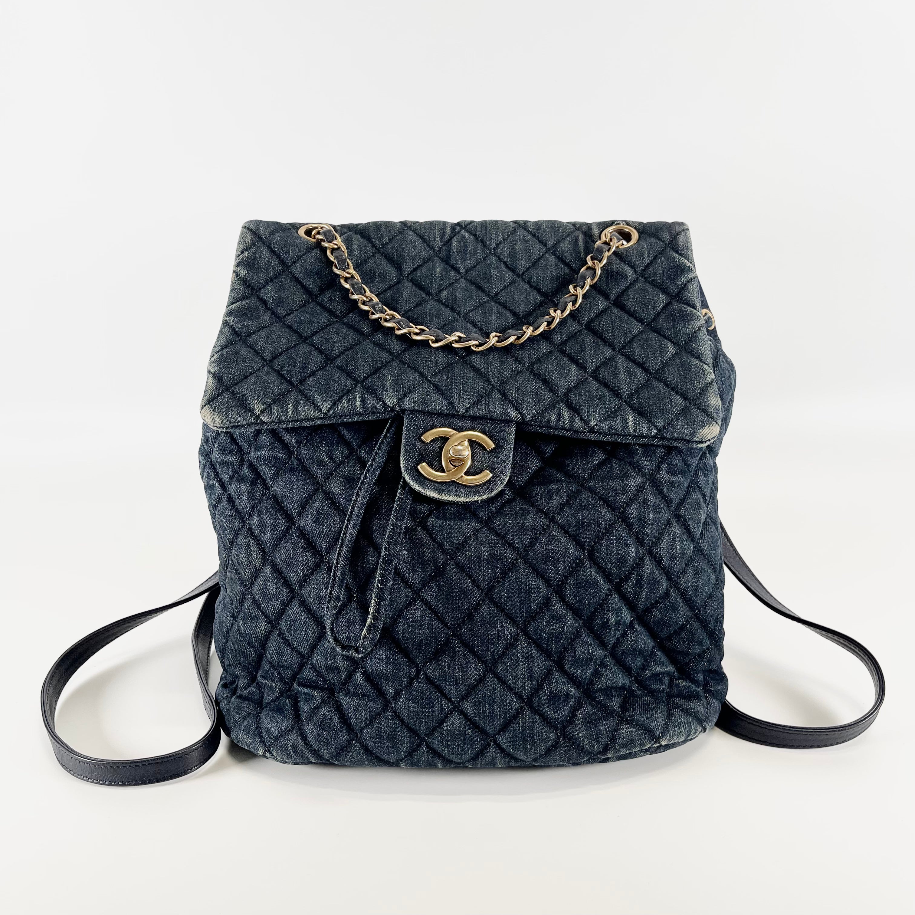 2602 secondhand CHANEL brand bag blue