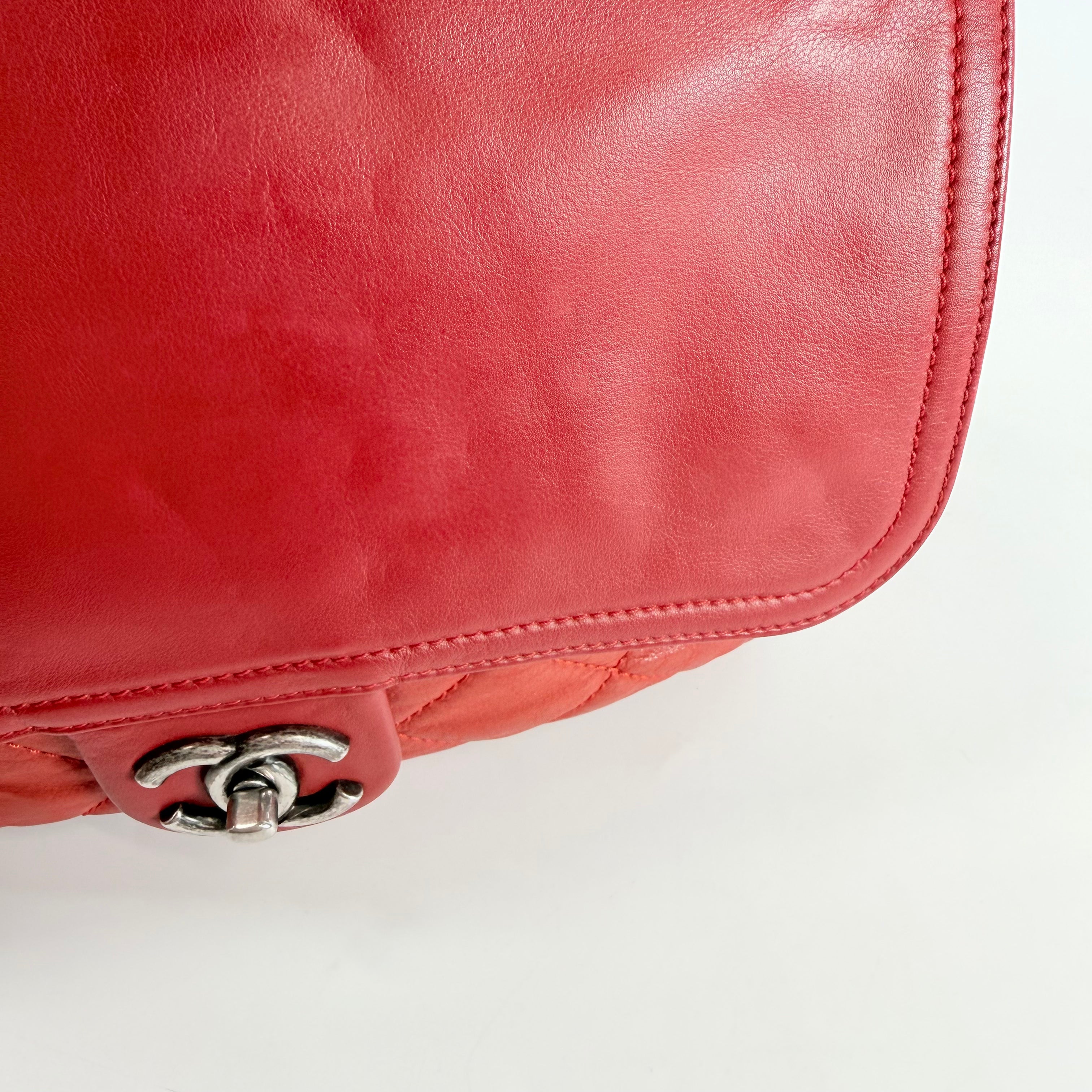 2607 secondhand CHANEL The Mick chain Tote Bag Red lambskin Silver metal fittings 15