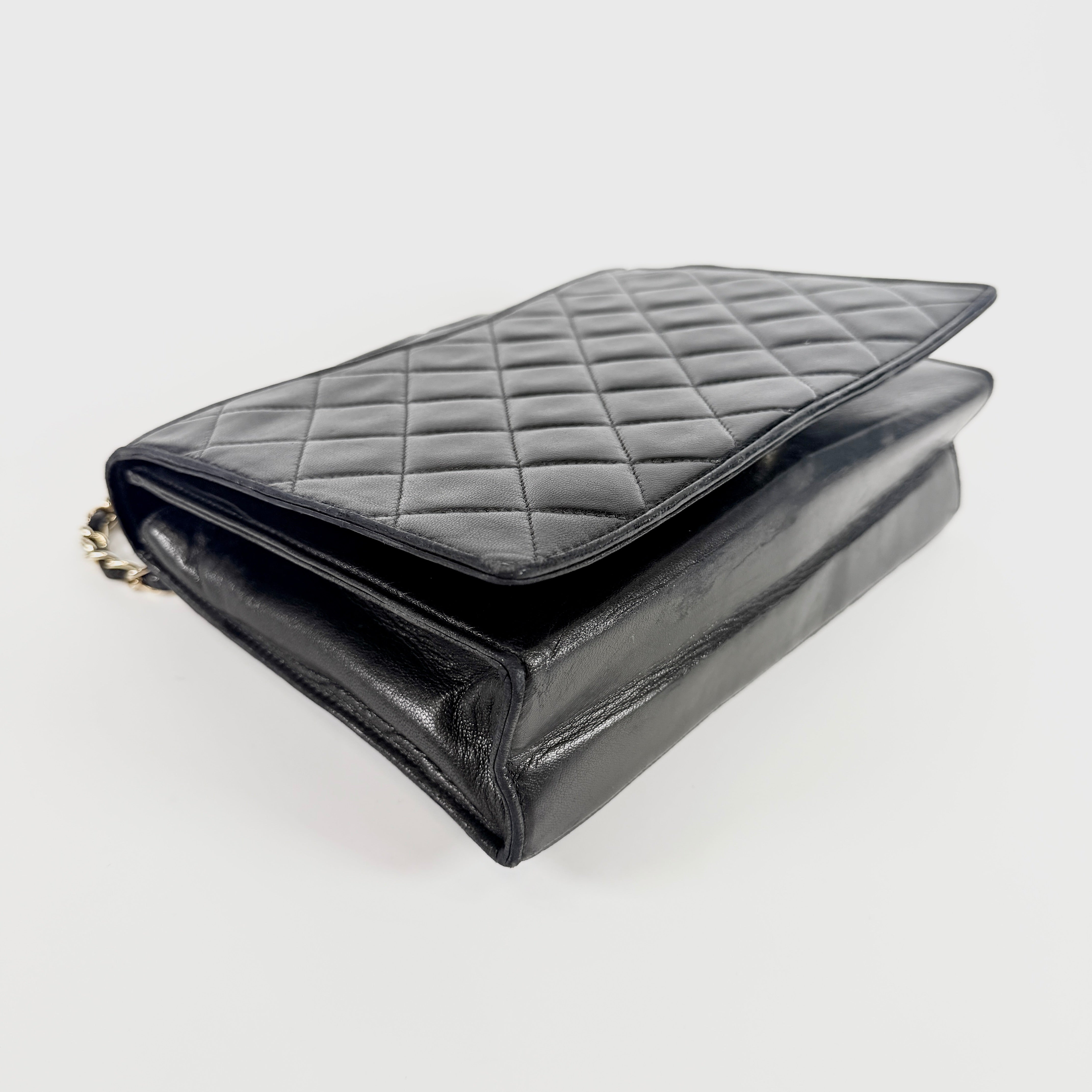 2608 secondhand CHANEL Chain Shoulder Bag