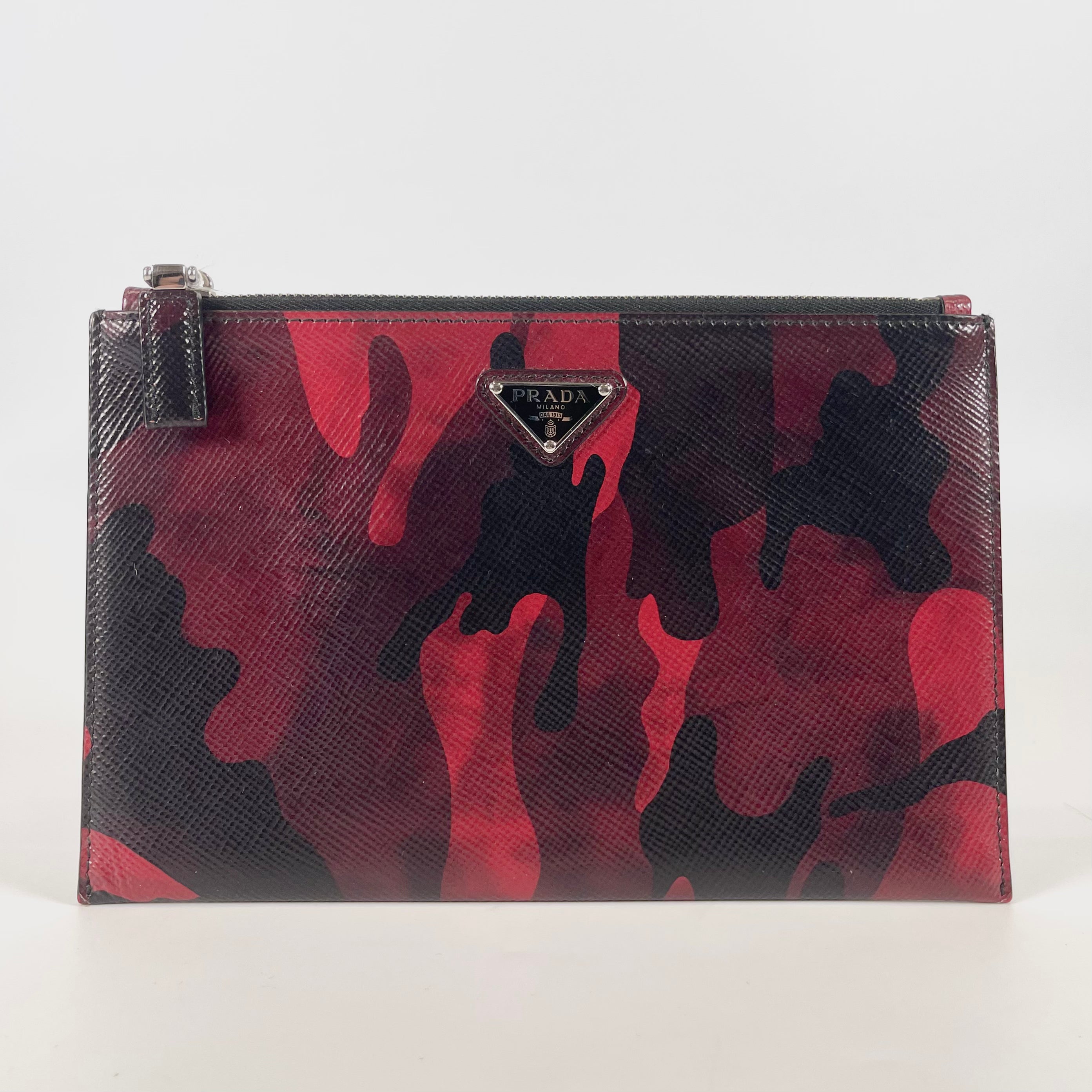 2602 secondhand PRADA bag