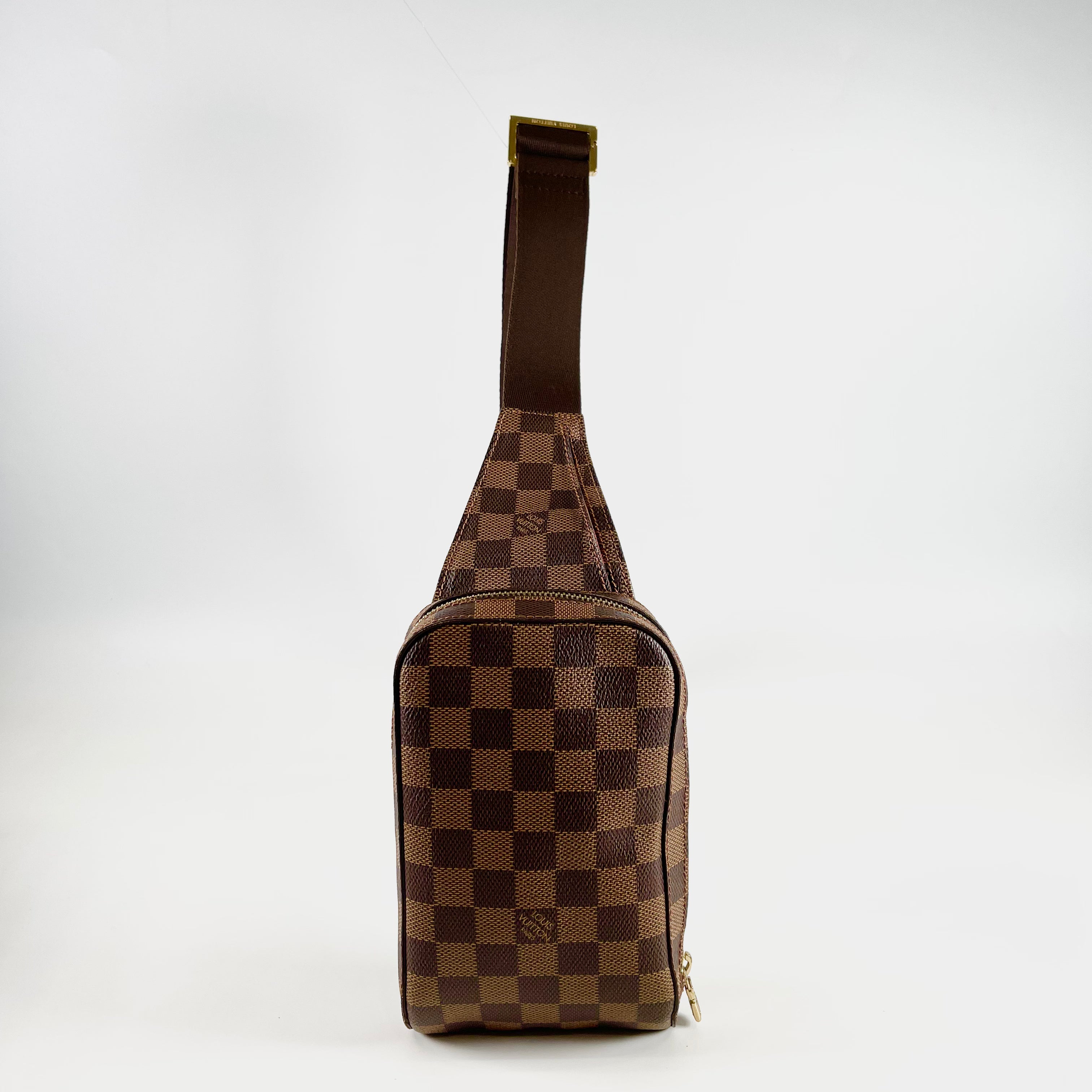 2602 secondhand LV Damier Geronimos