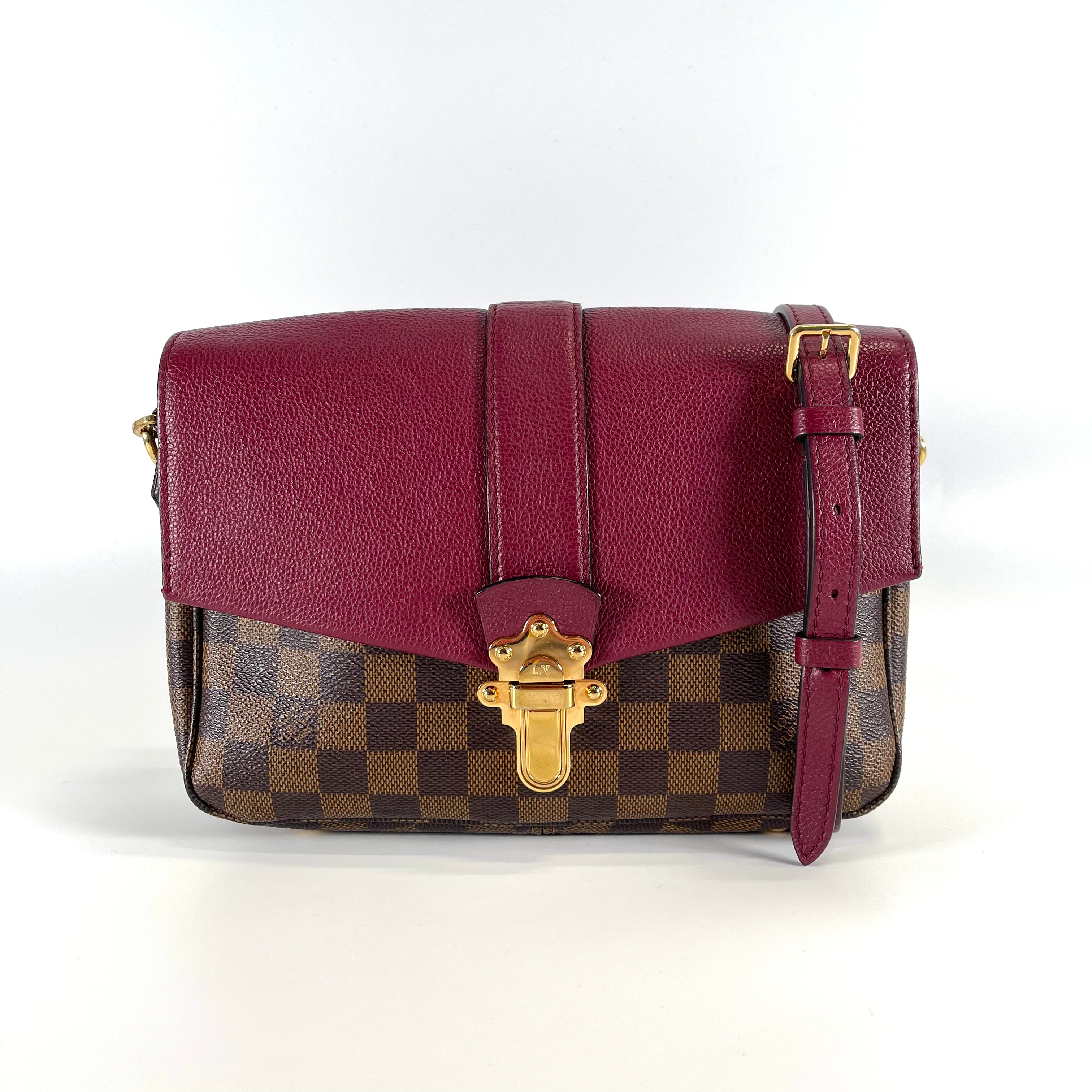 2601 Louis Vuitton Damier Clapton Shoulder bag