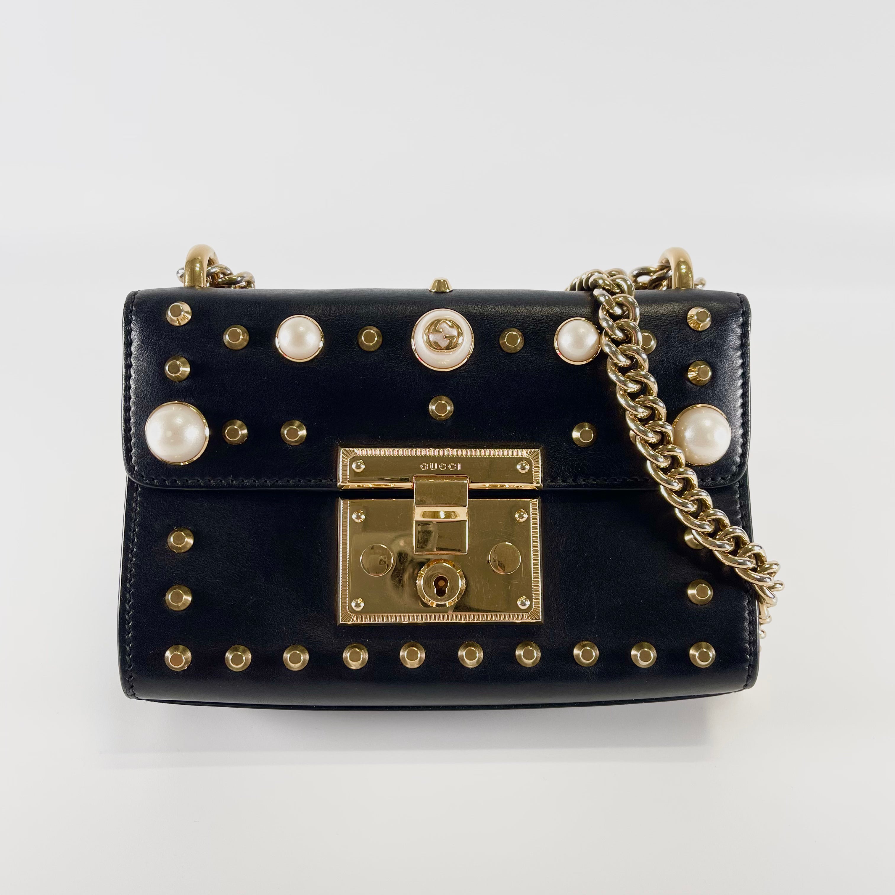 2603 secondhand GUCCI Padlock Pearl shoulder