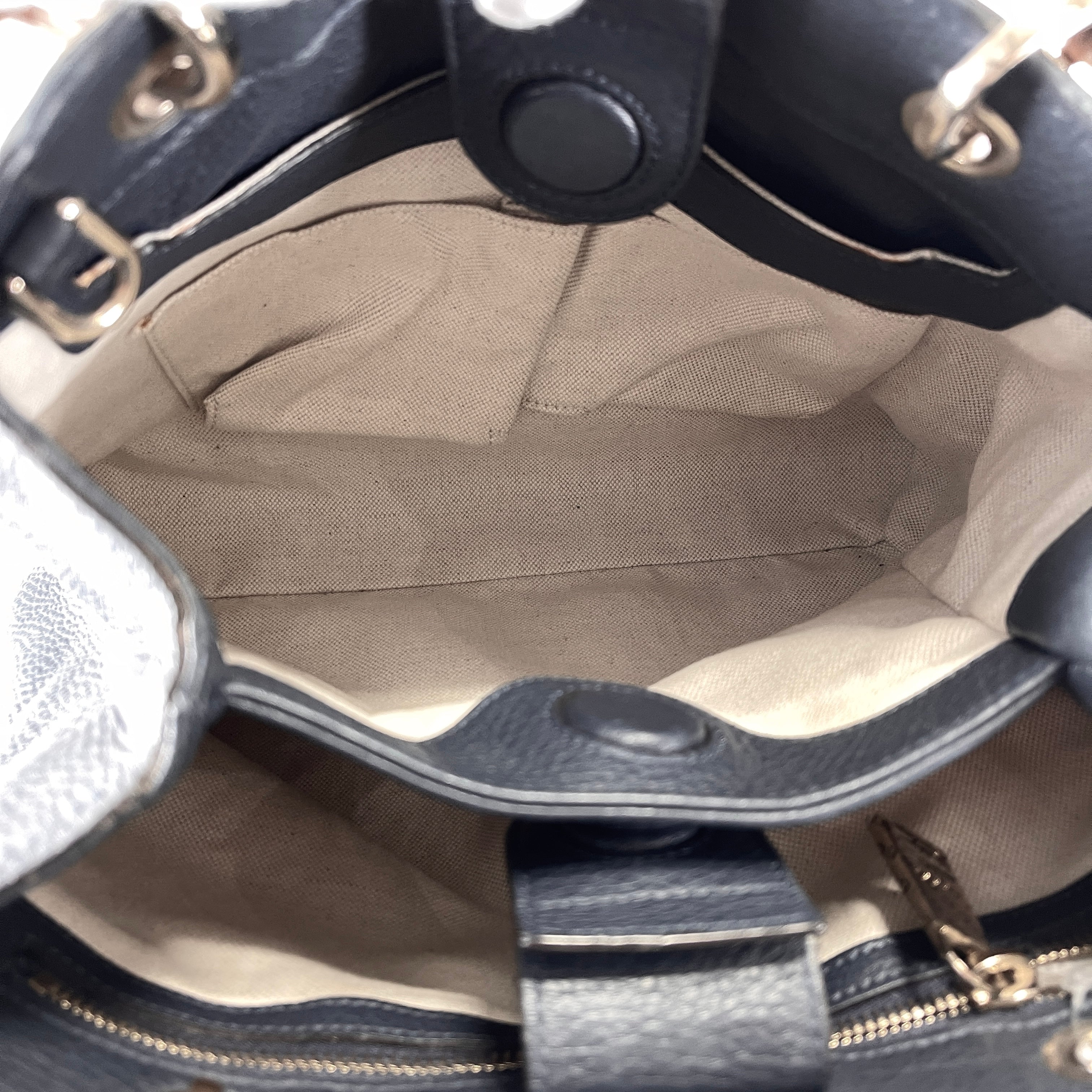 2605 secondhand GUCCI Bamboo 2Way bag